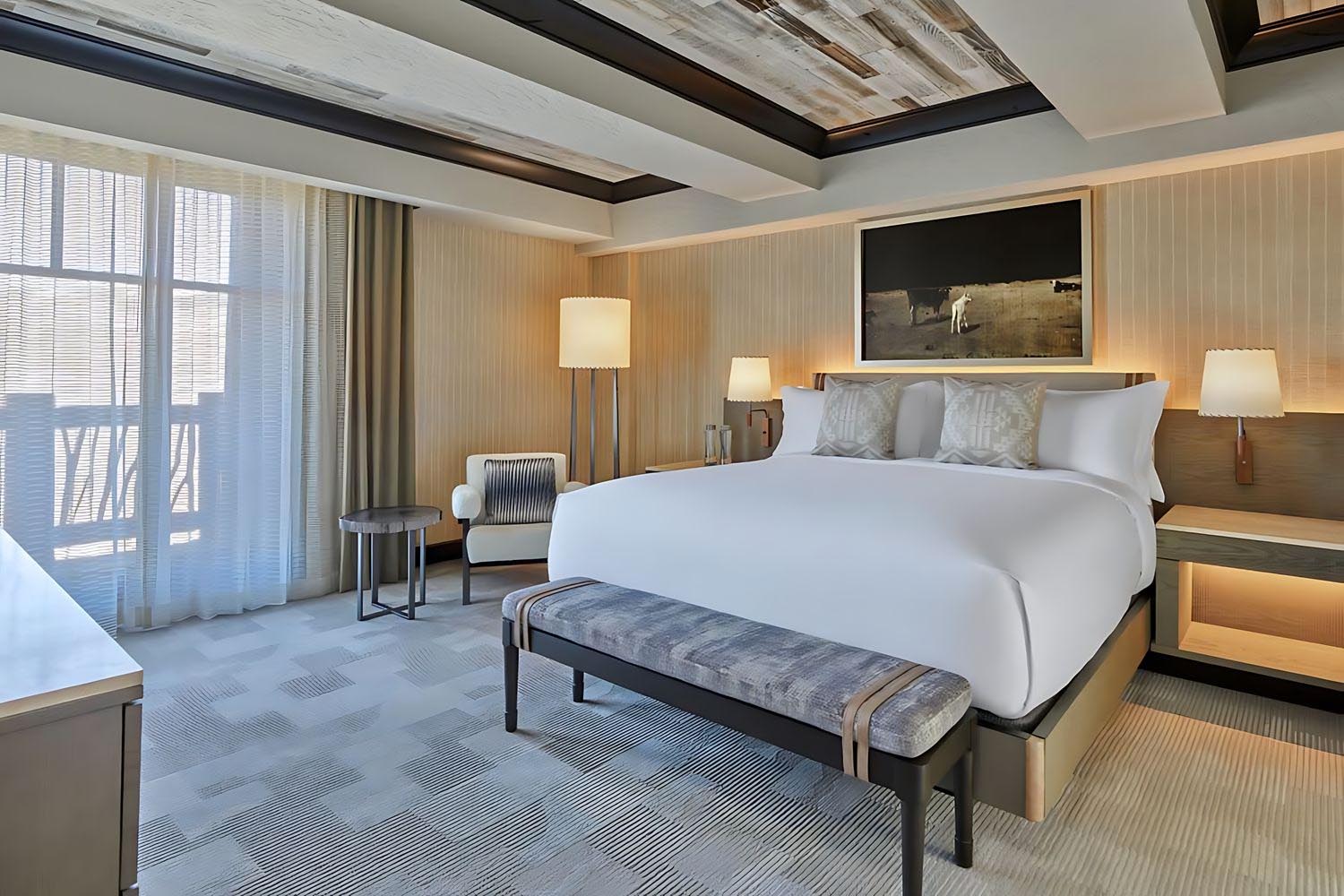 1 Bedroom Executive Suite LuxuriaVacations