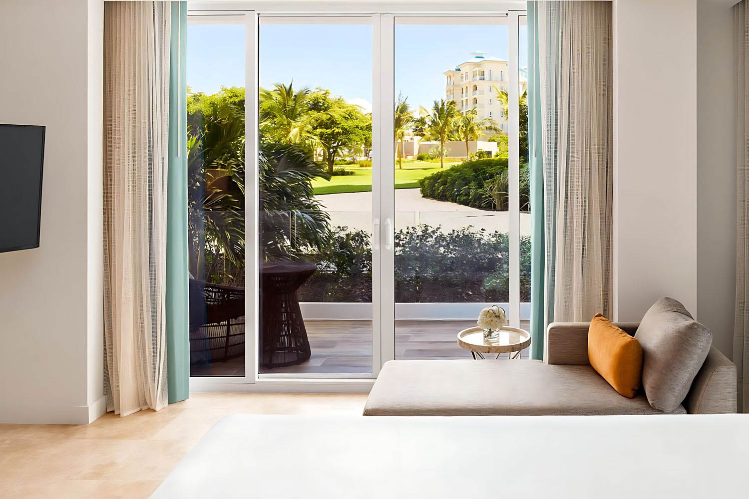 1 Bedroom Residence 1 King, Resort view LuxuriaVacations
