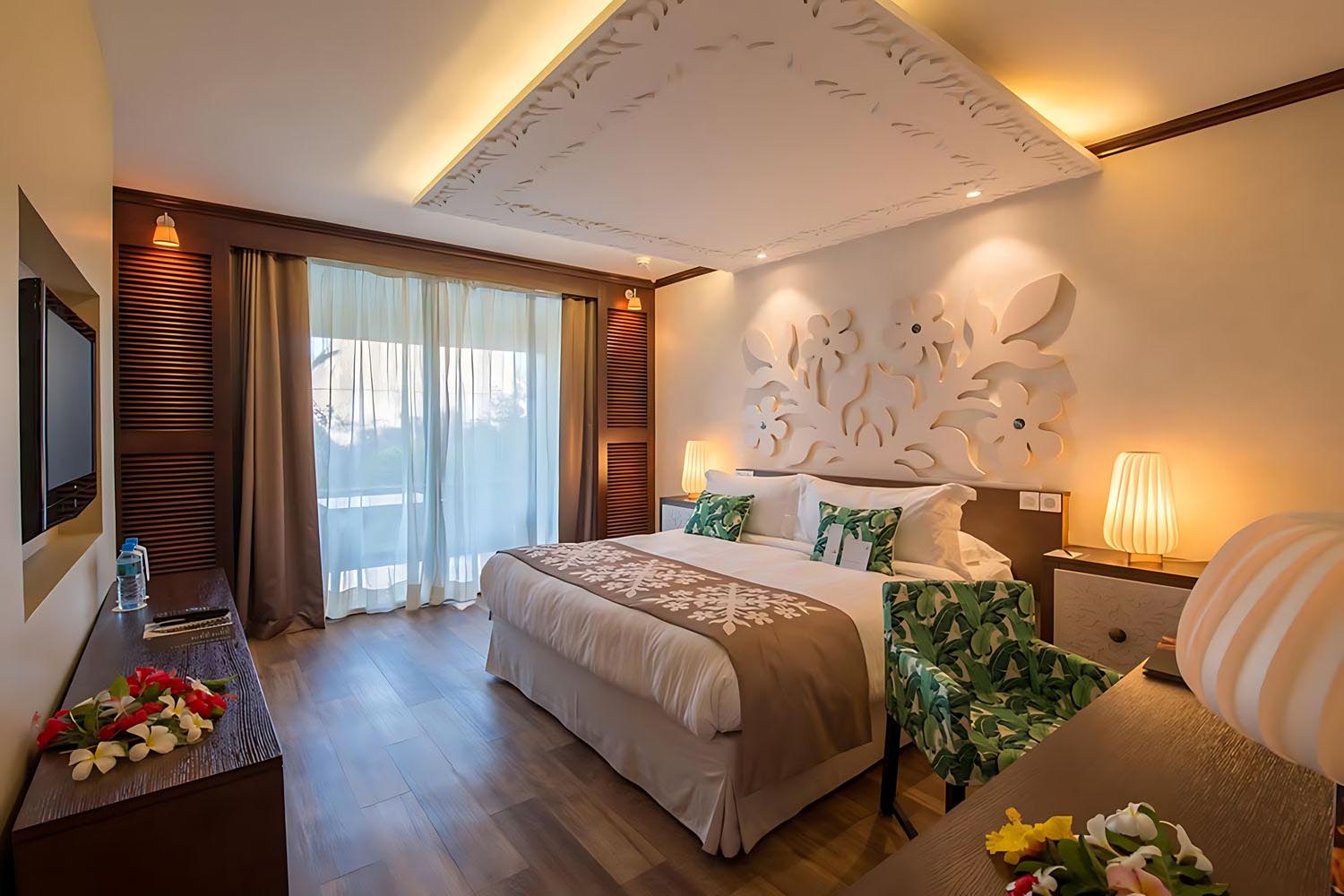 1 King Classic LuxuriaVacations