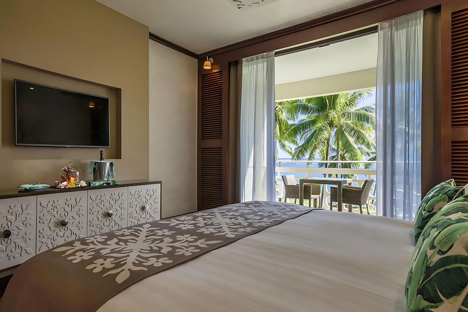 1 King Classic Ocean View LuxuriaVacations