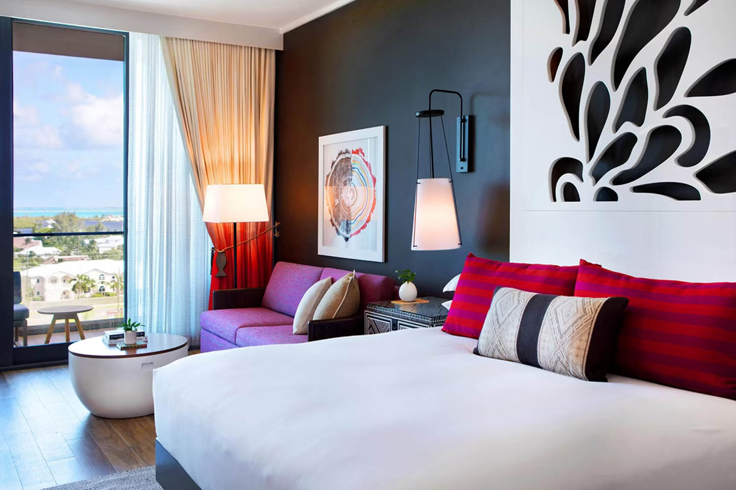 1 King Yacht Club View LuxuriaVacations