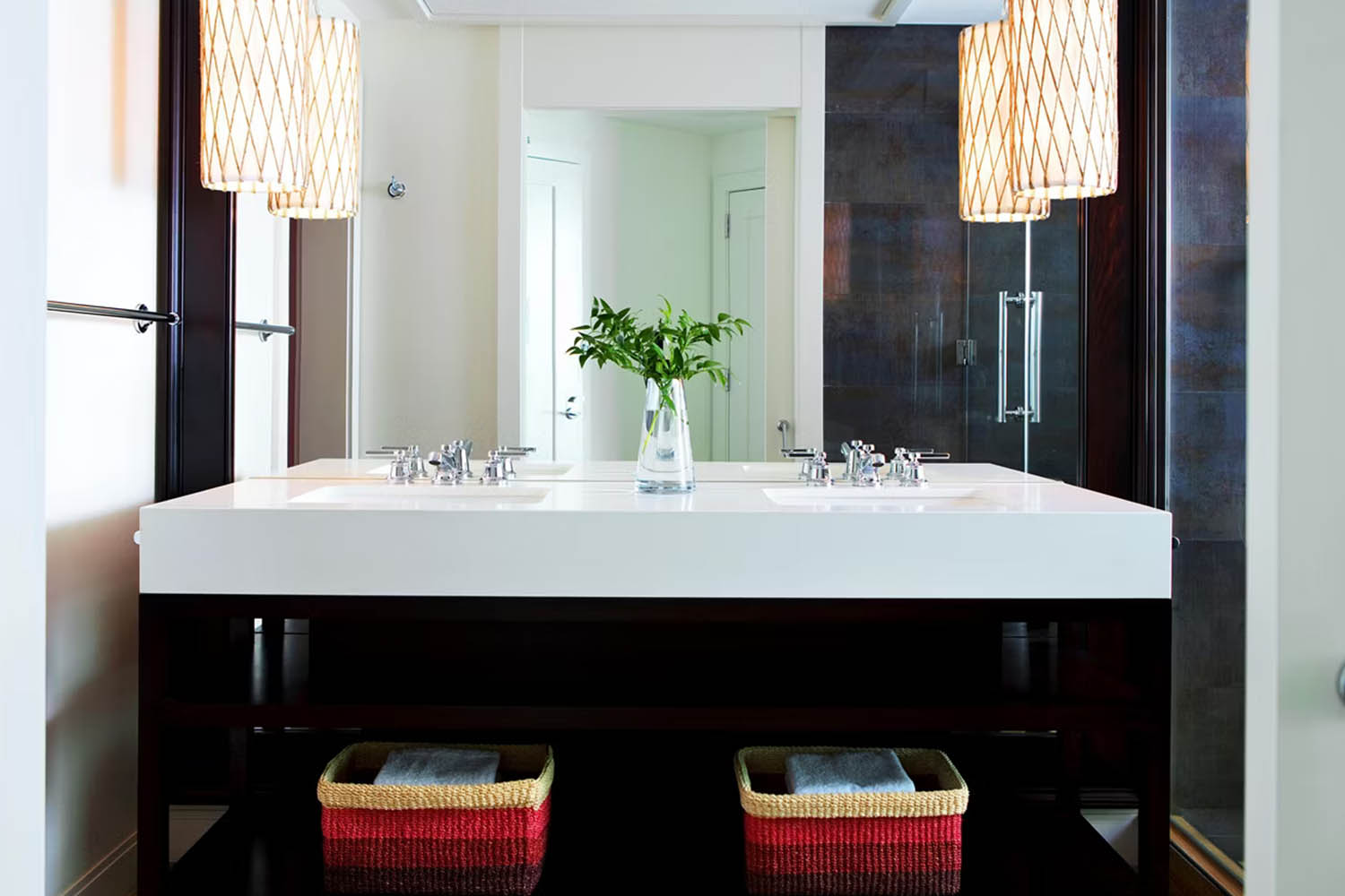 1 King Yacht Club View LuxuriaVacations