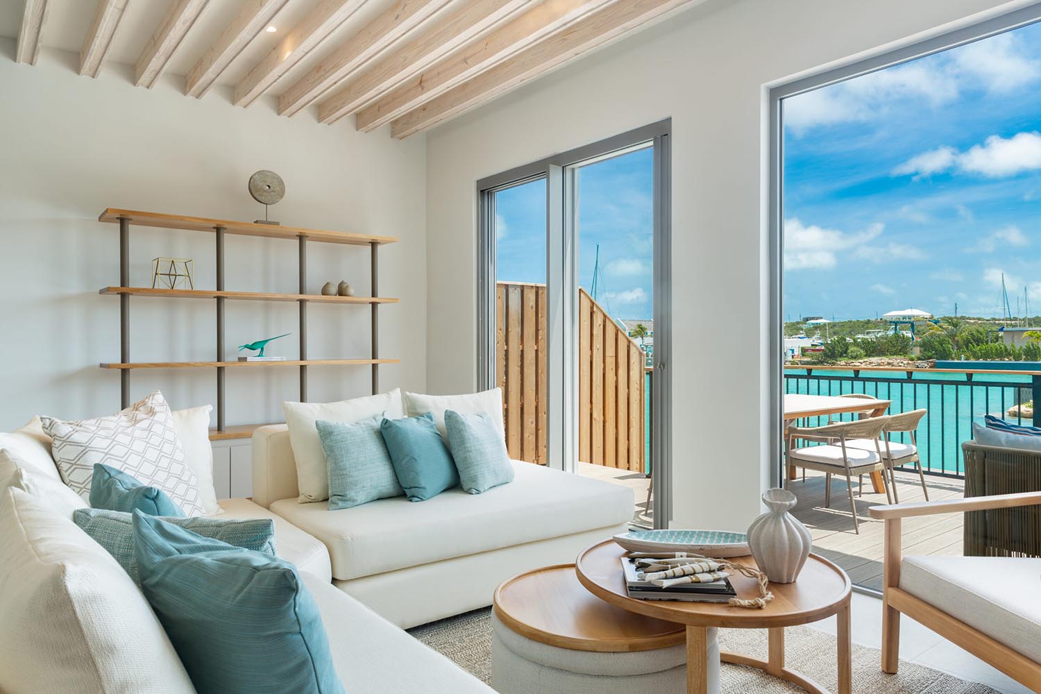 2 Bedroom Boathouse LuxuriaVacations