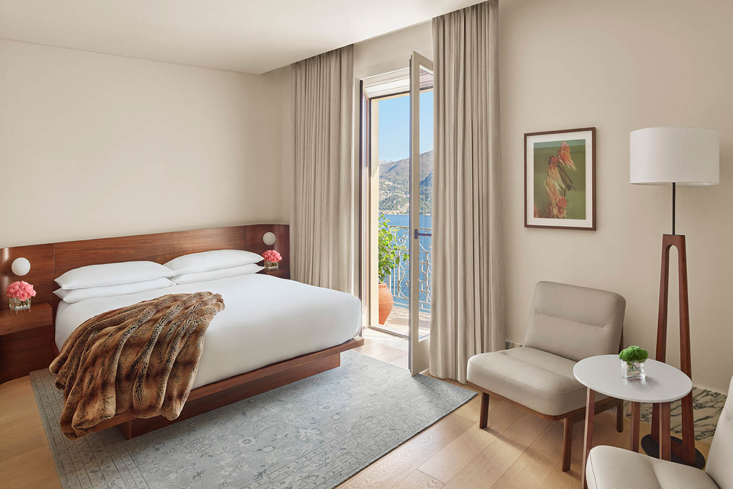 2 Bedroom Deluxe Suite, Bedroom 1: 1 King, Bedroom 2: 1 King, Lake view, Balcony LuxuriaVacations