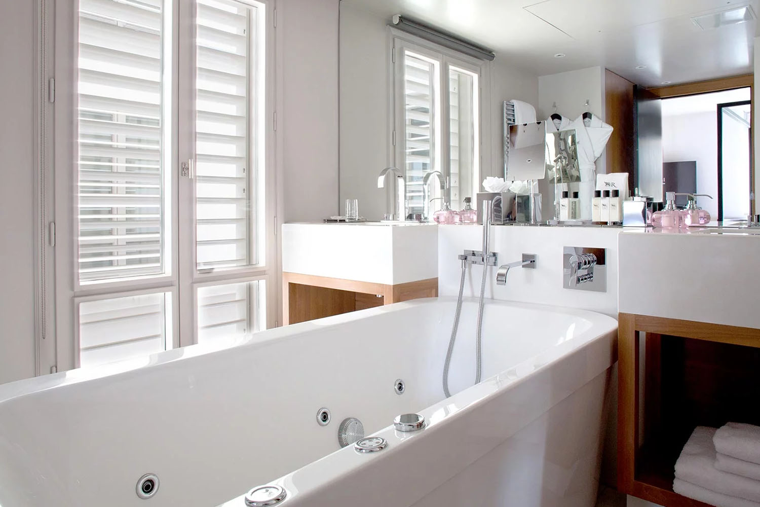 2 Bedroom Duplex Eiffel Apartment LuxuriaVacations