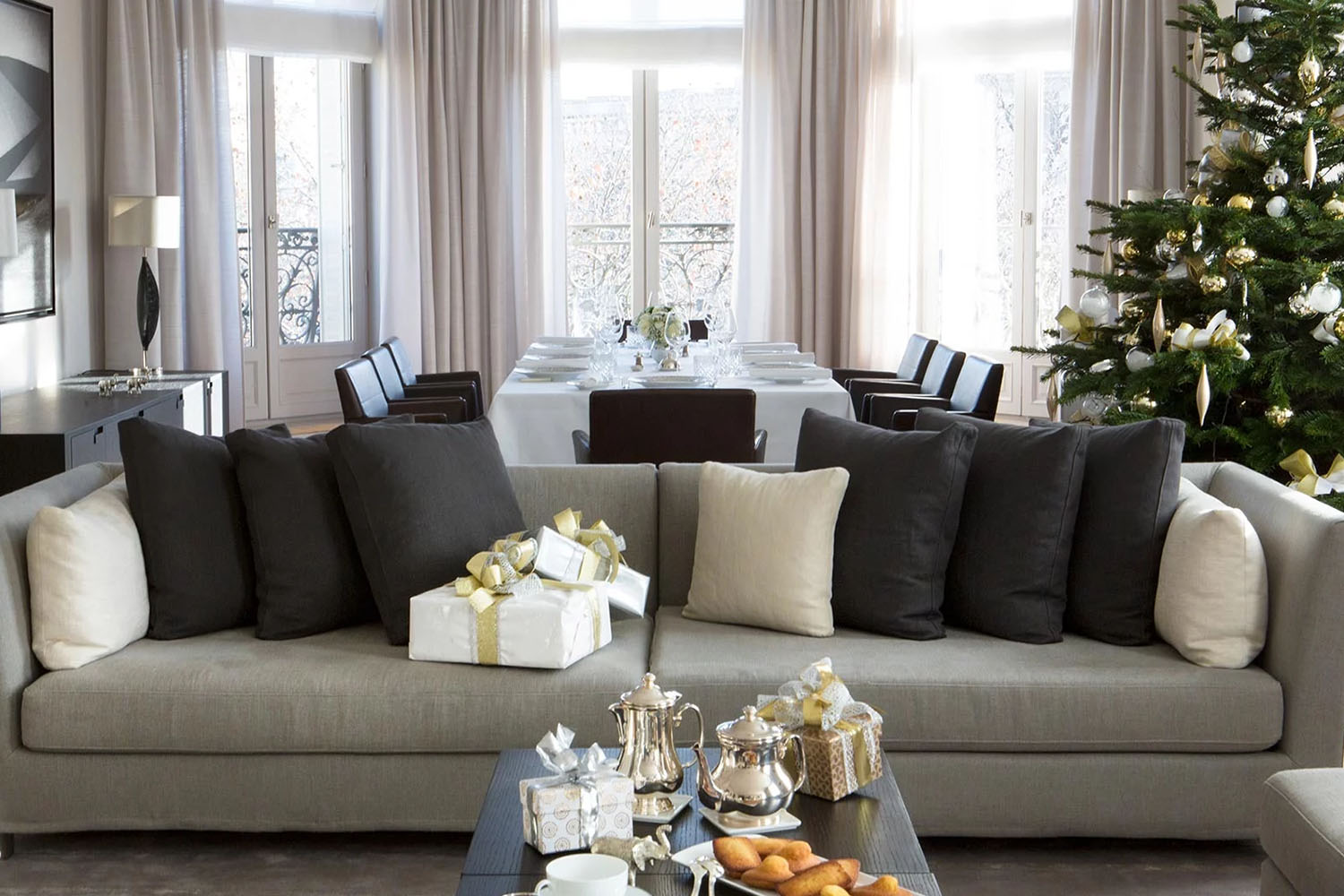 2 Bedroom Eiffel Apartment LuxuriaVacations
