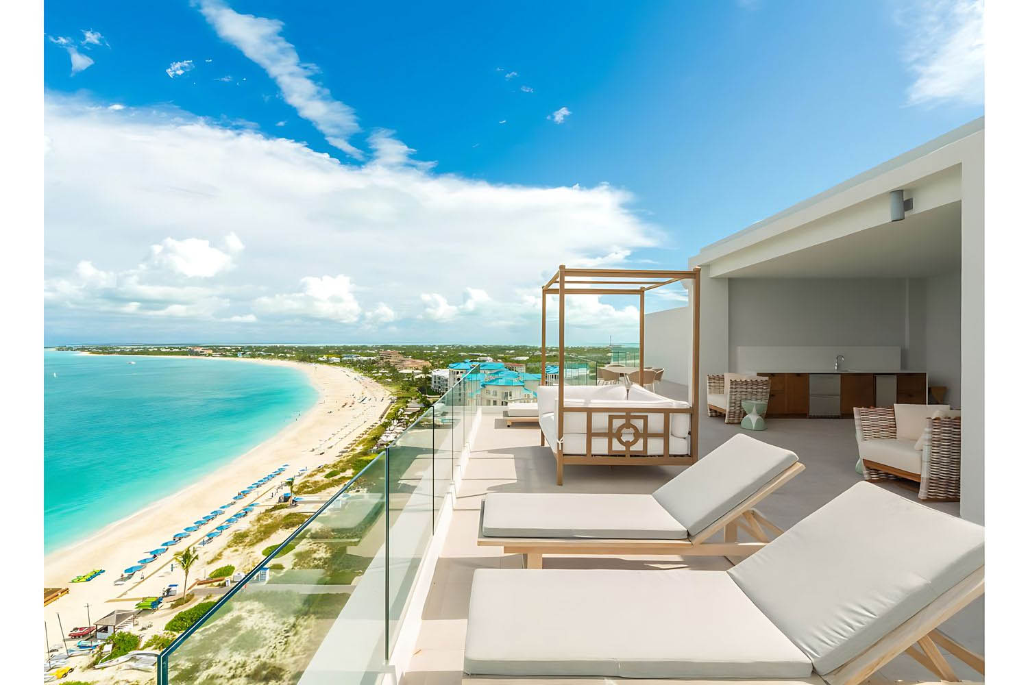 2 Bedroom Penthouse, Bedroom 1: 1 King, Bedroom 2: 2 Queen, Oceanfront LuxuriaVacations