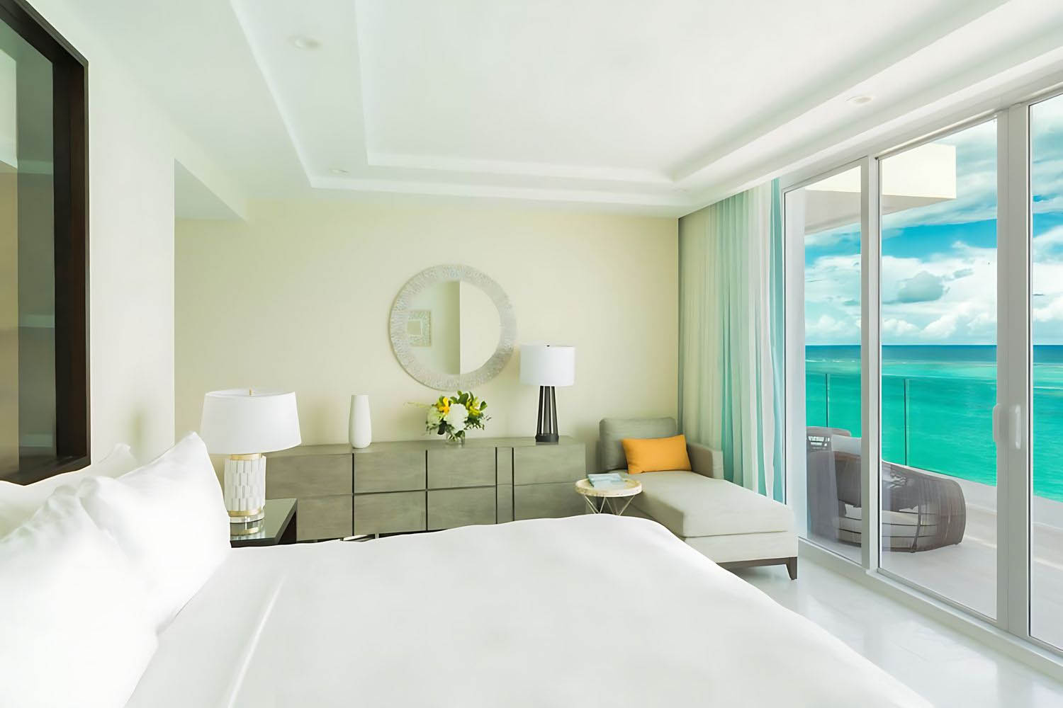 2 Bedroom Penthouse, Bedroom 1: 1 King, Bedroom 2: 2 Queen, Oceanfront LuxuriaVacations