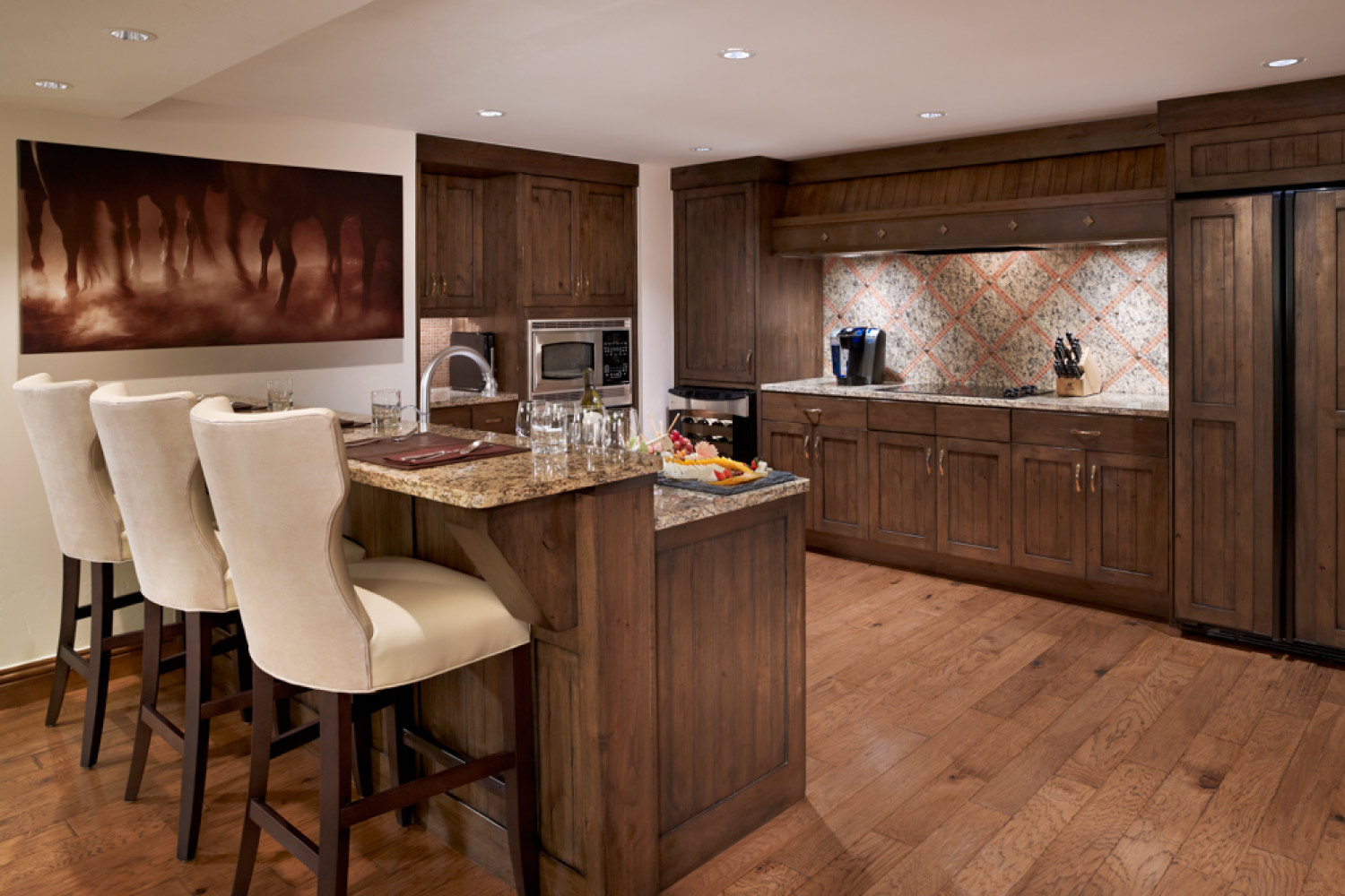 2 Bedroom Residence – 1600 sq ft LuxuriaVacations