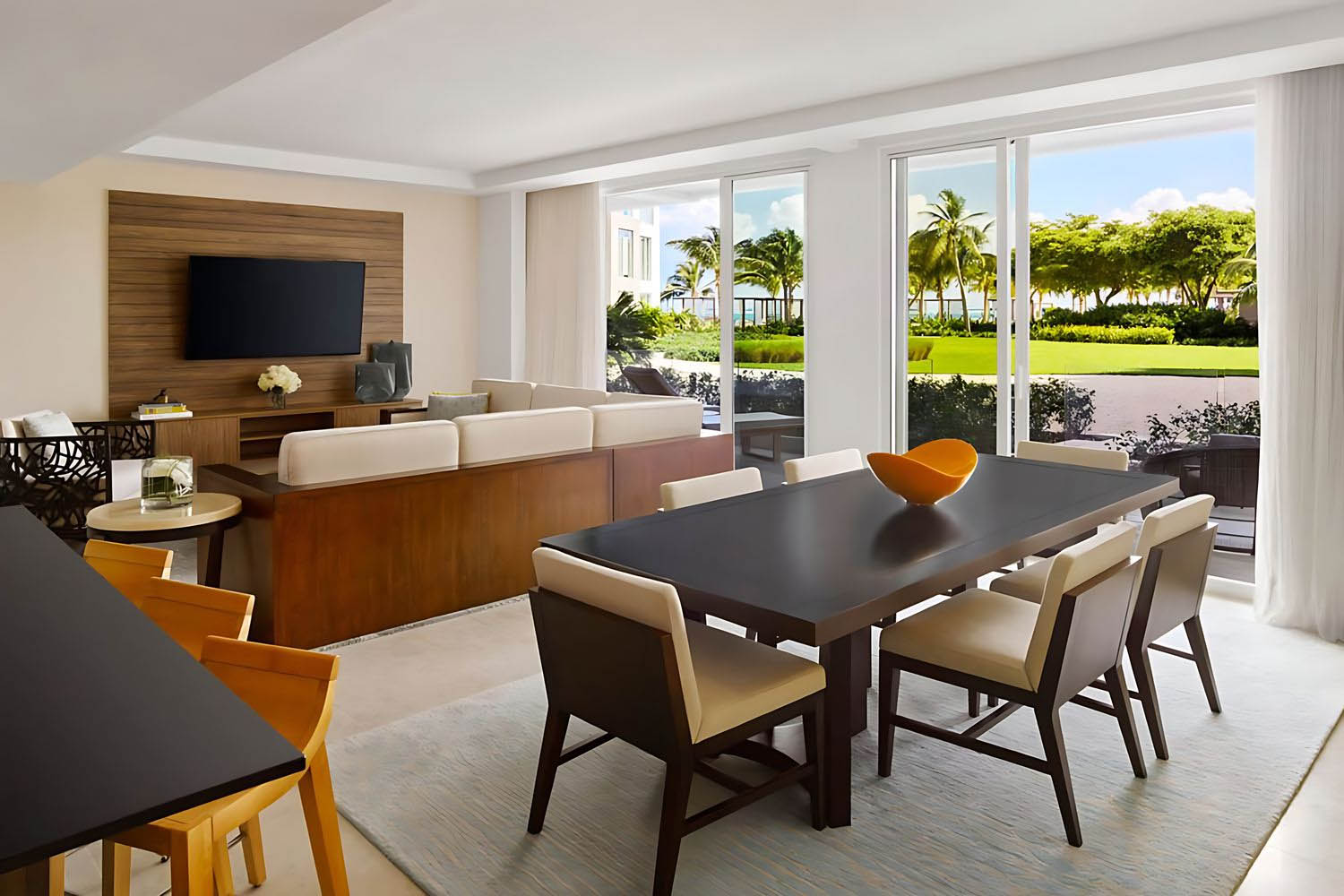 2 Bedroom Residence Bedroom 1: 1 King, Bedroom 2: 2 Queen, Resort view- LuxuriaVacations