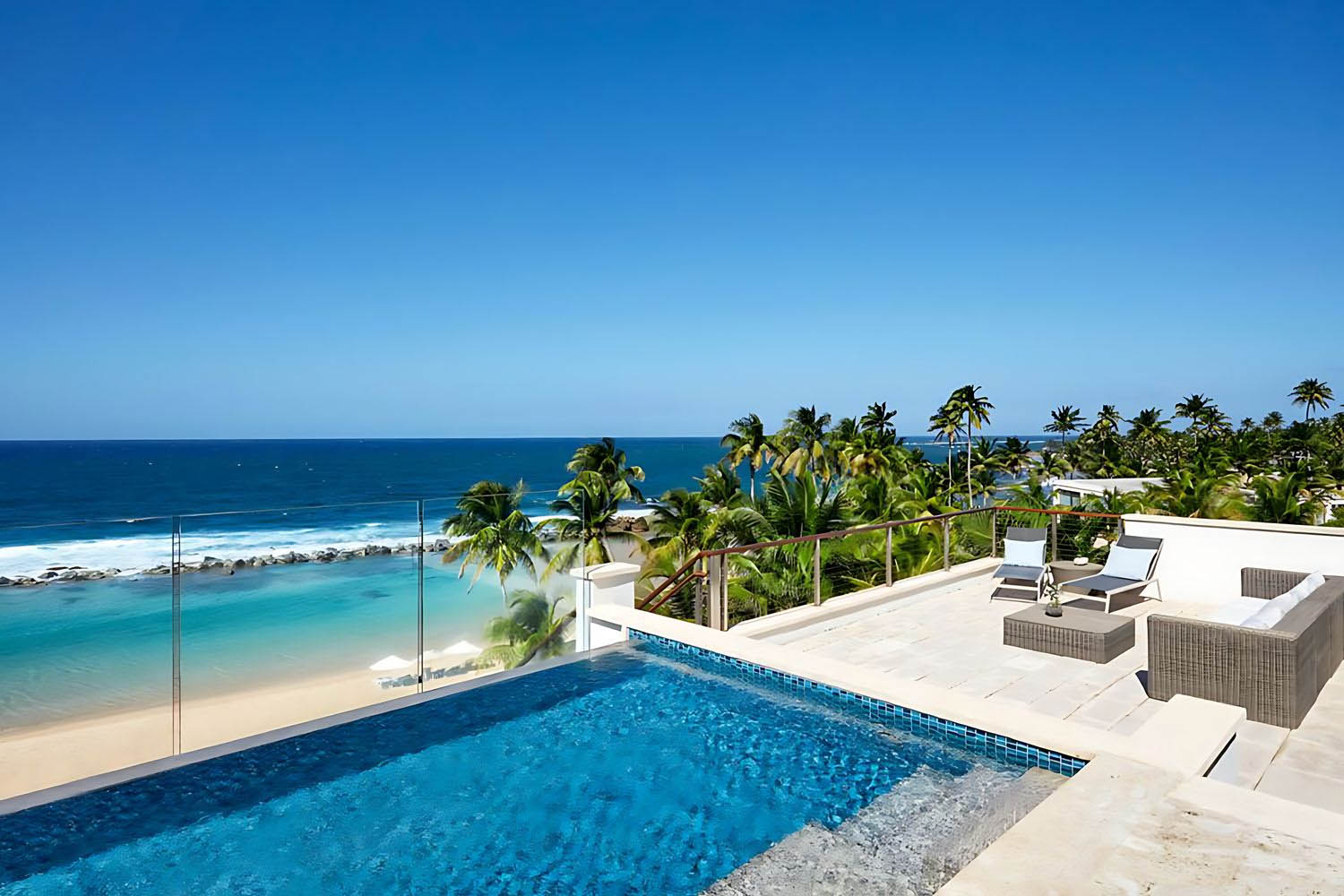 2-bedroom rooftop penthouse 2 bedroom residence, oceanfront, balcony LuxuriaVacations