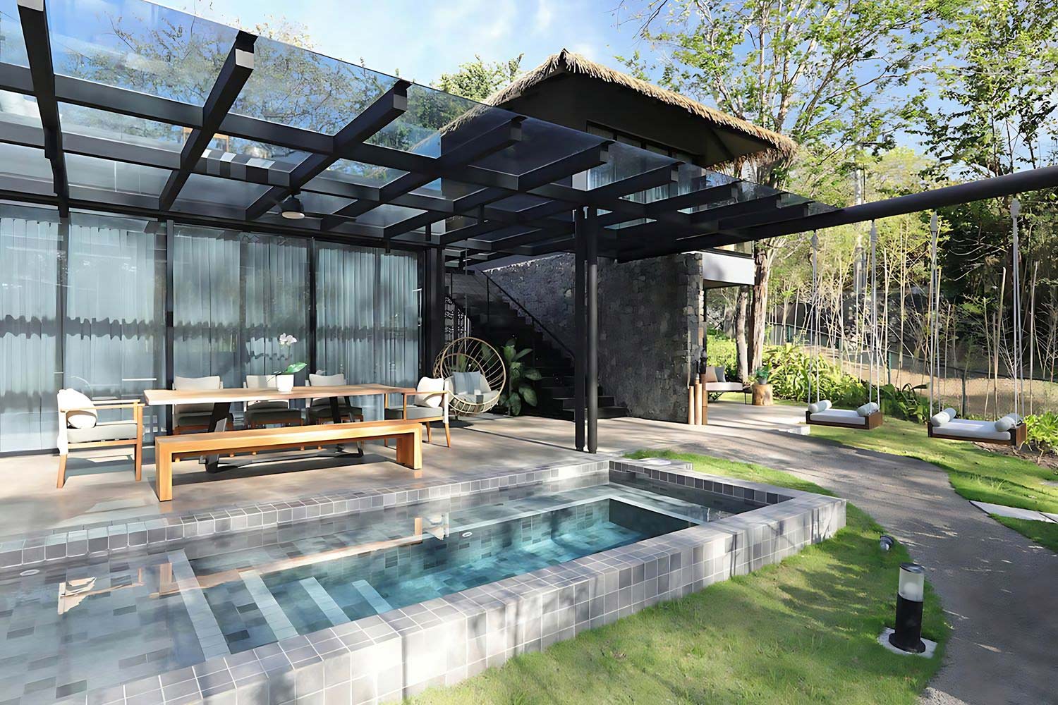 2 Bedroom Villa Bedroom 1: 1 King, Bedroom 2: 2 Queen, Garden view, Balcony, Patio LuxuriaVacations