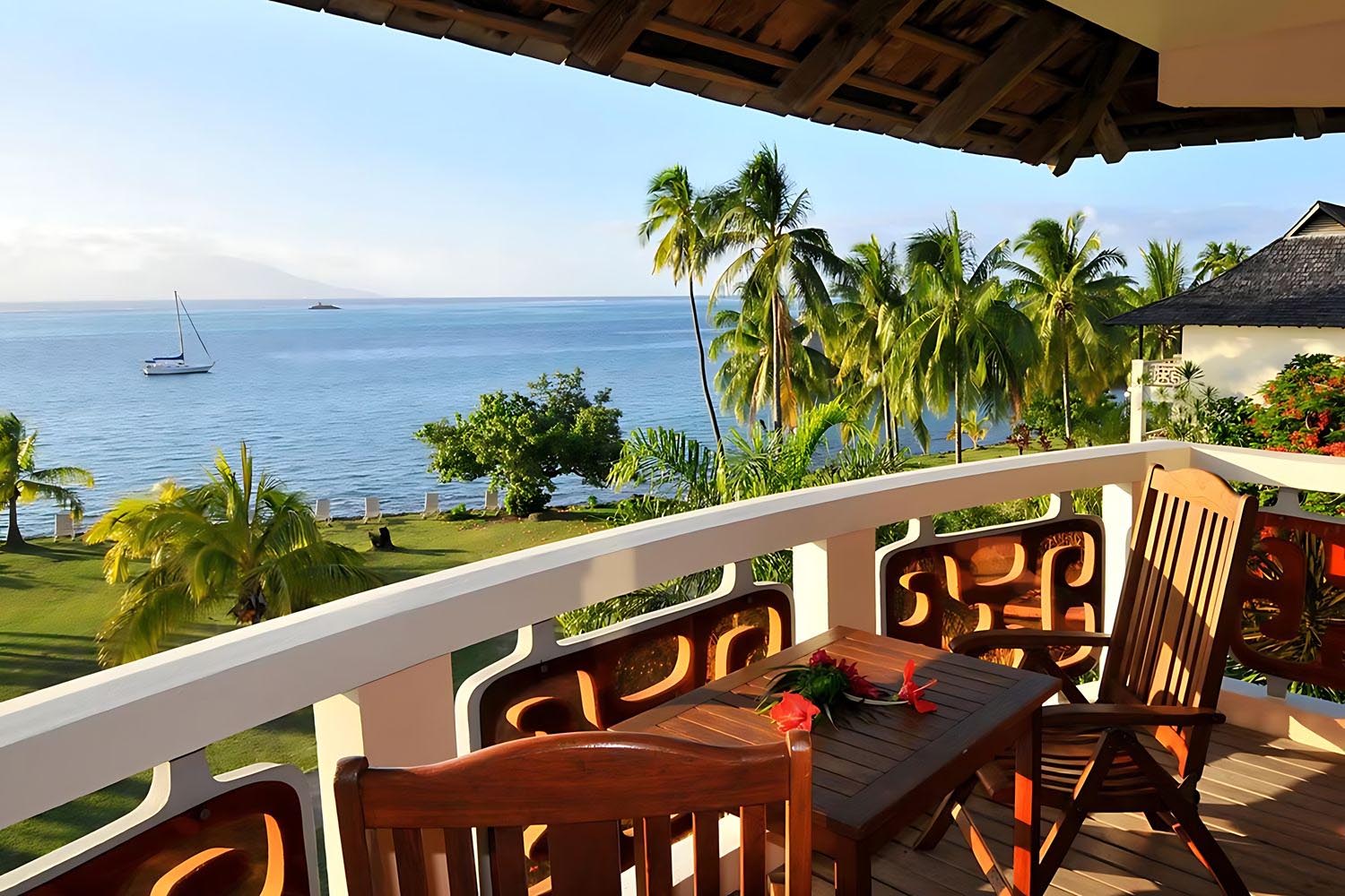 2 Queen Premium Ocean View LuxuriaVacations