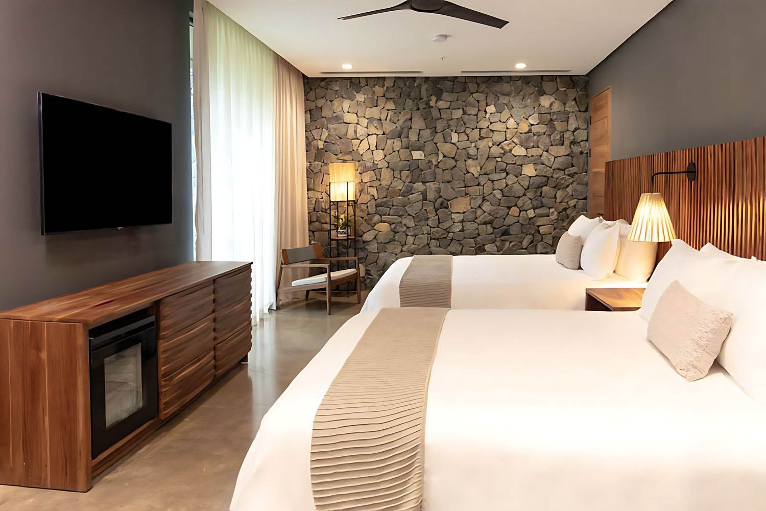 2 Queen Residence Bedroom 1 Bedroom Residence, 2 Queen, Garden view LuxuriaVacations