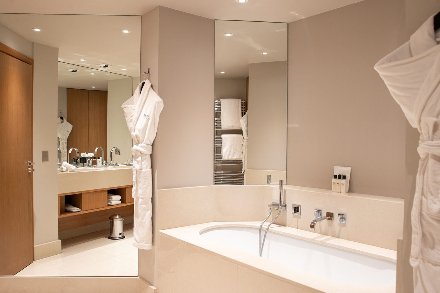 3 Bedroom Apartment with Garden LuxuriaVacations