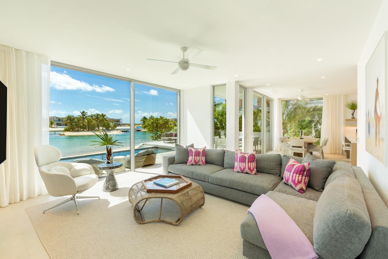 3 Bedroom Lagoon Villa LuxuriaVacations