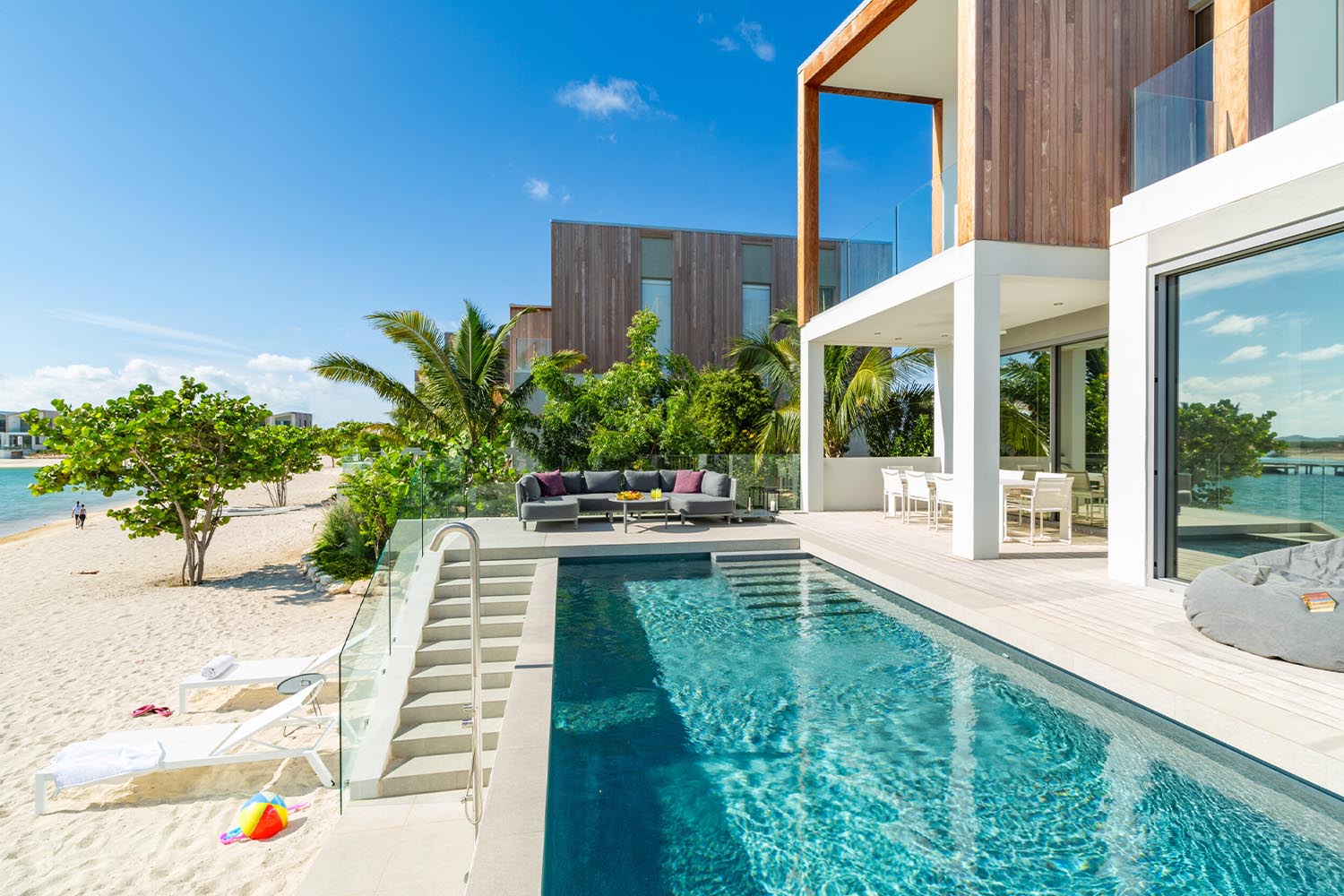3 Bedroom Lagoon Villa LuxuriaVacations