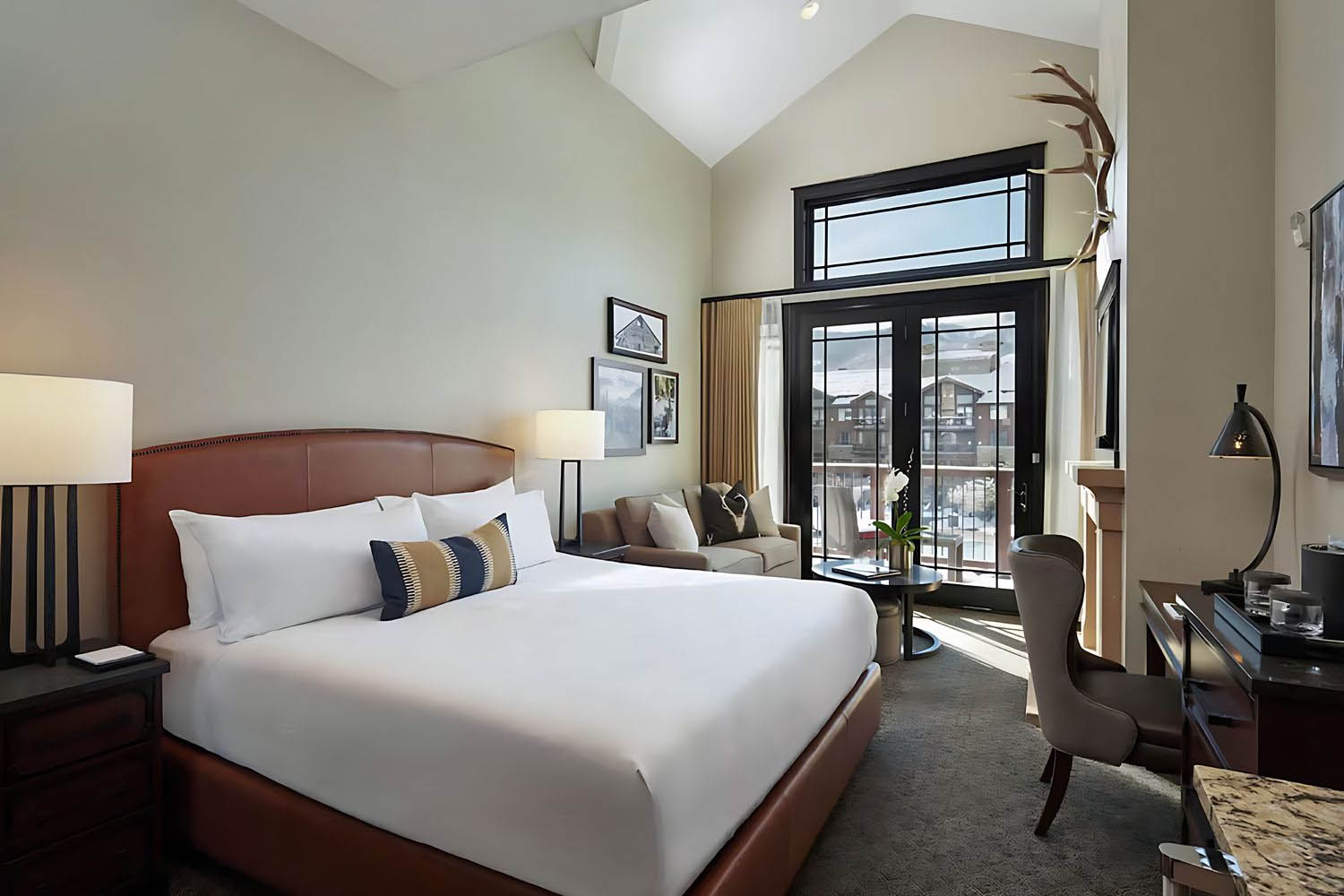 3 Bedroom Superior Residence 1 King 3 Queens LuxuriaVacations