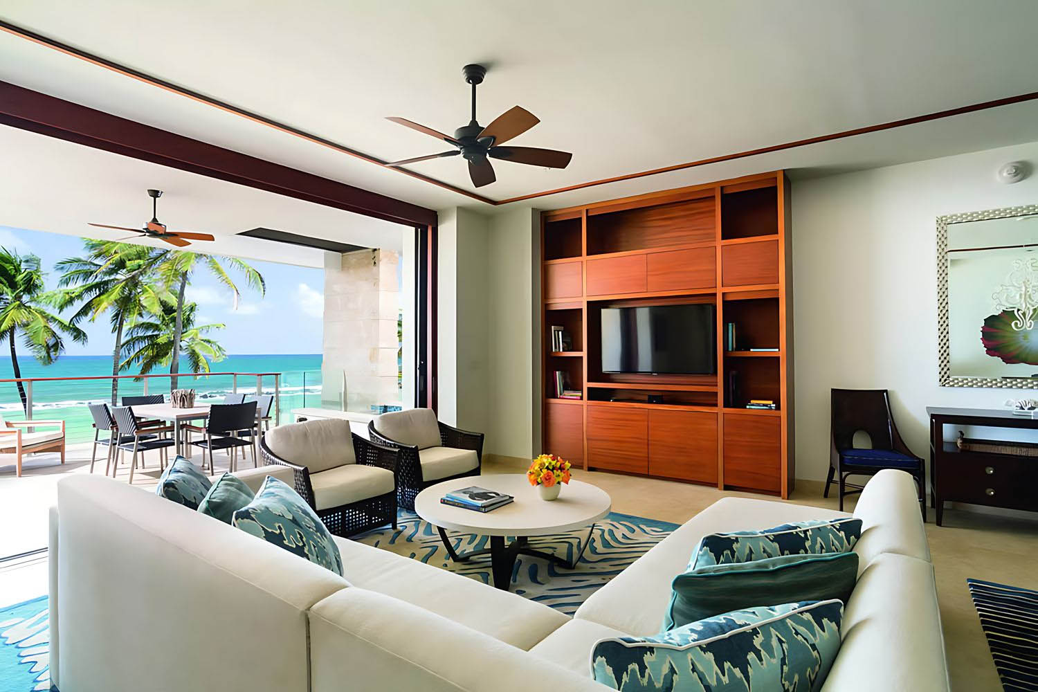 3 bedrooms and study on middle floor 3 bedroom residence, oceanfront LuxuriaVacations