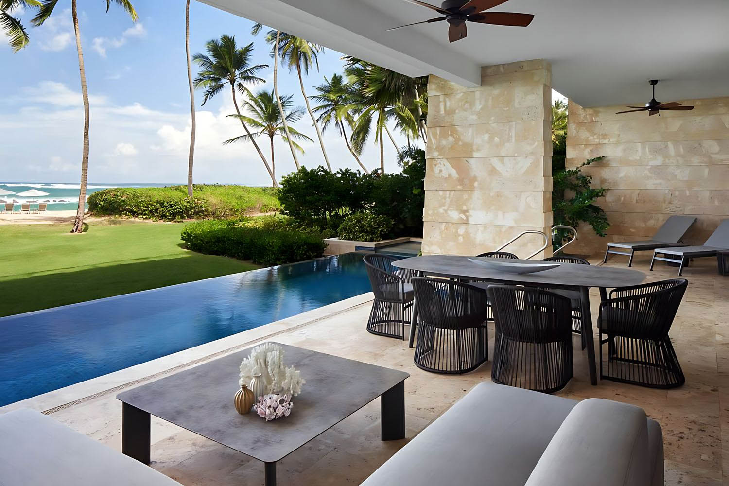 3 bedrooms on the ground floor 3 bedroom residence, sea view, ground floor apartment LuxuriaVacations