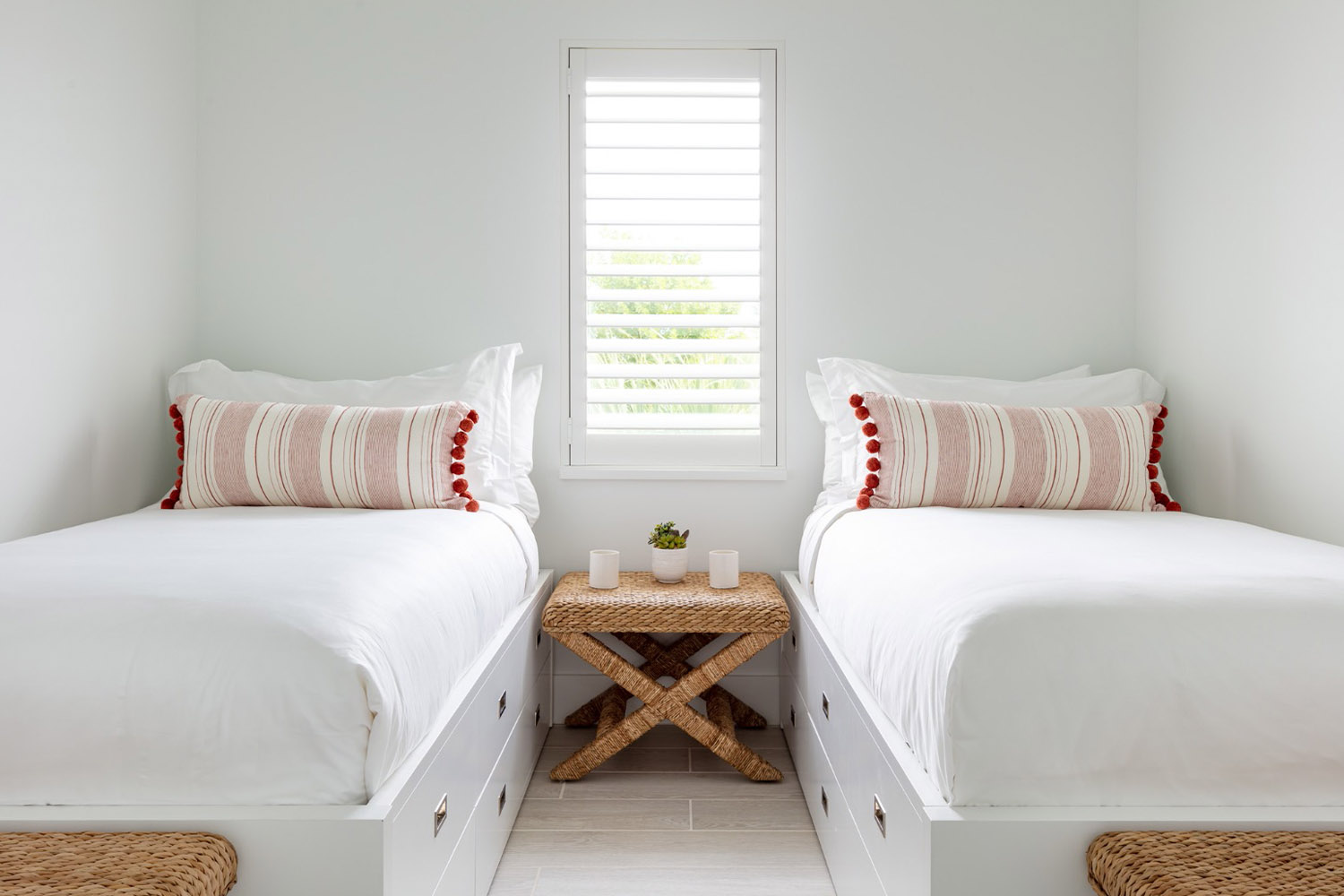 4 Bedroom Oceanfront Premium Villa Capacity 8 LuxuriaVacations