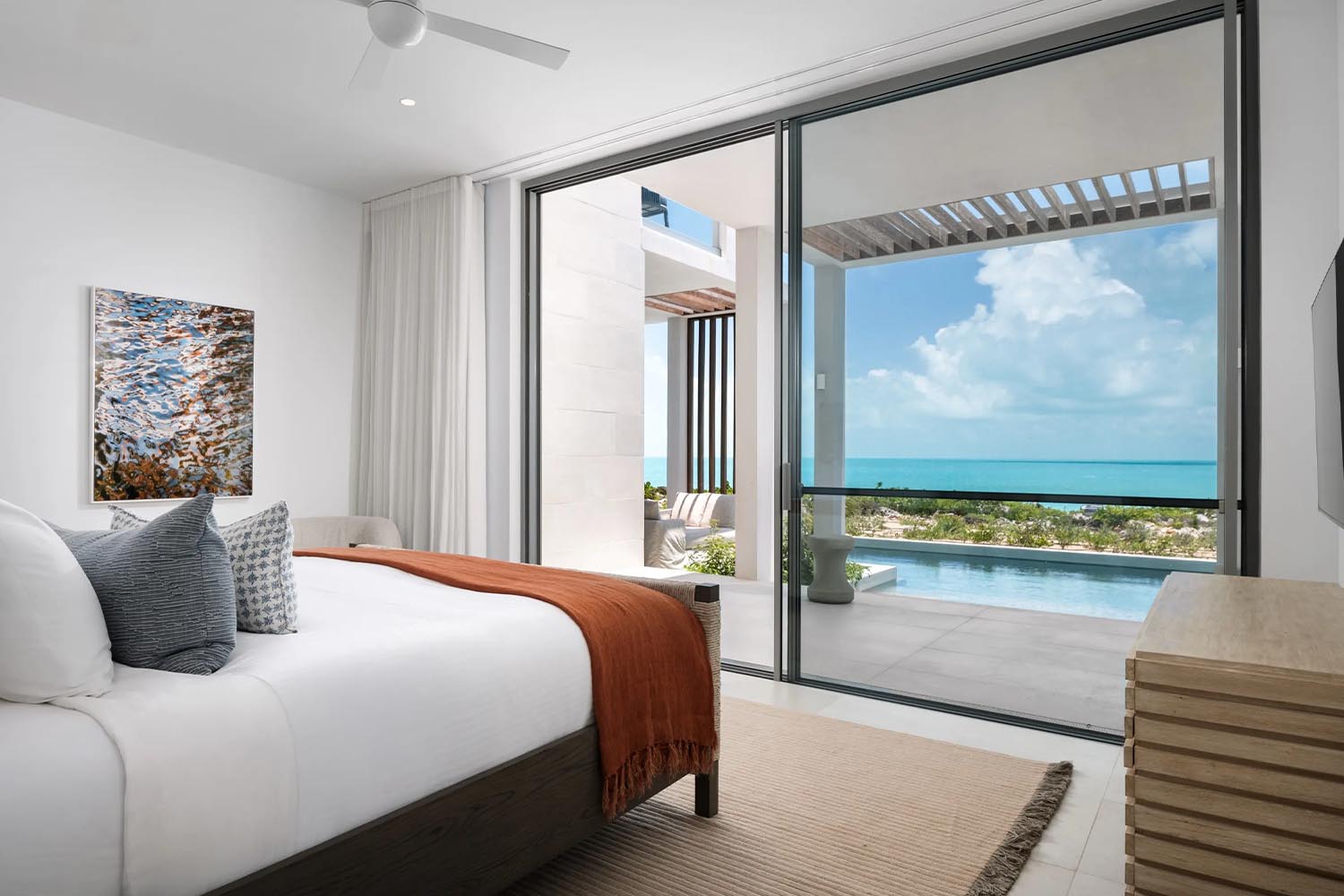 5 Bedroom Ocean Banks Estate LuxuriaVacations