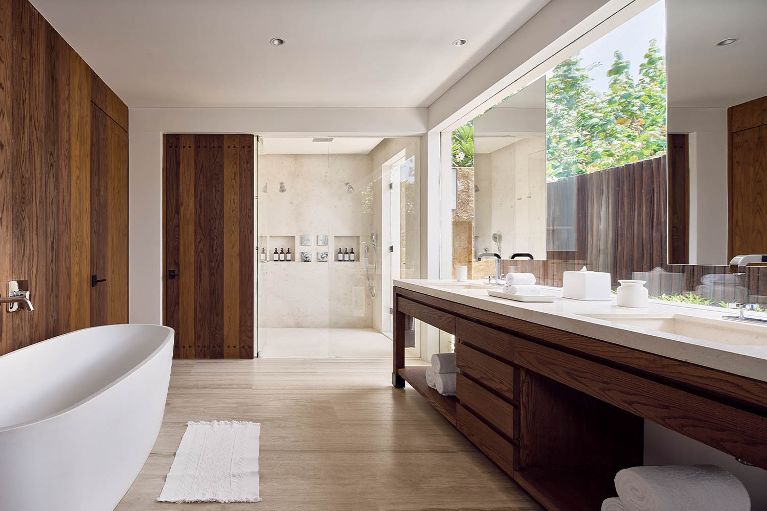 5 Bedroom Residence, Ocean view, Private pool, Terrace  (Bedroom 1: 1 King Bedroom 2: 1 King Bedroom 3: 2 Queen Bedroom 4: 2 Queen Bedroom 5: 2 Queen) LuxuriaVacations