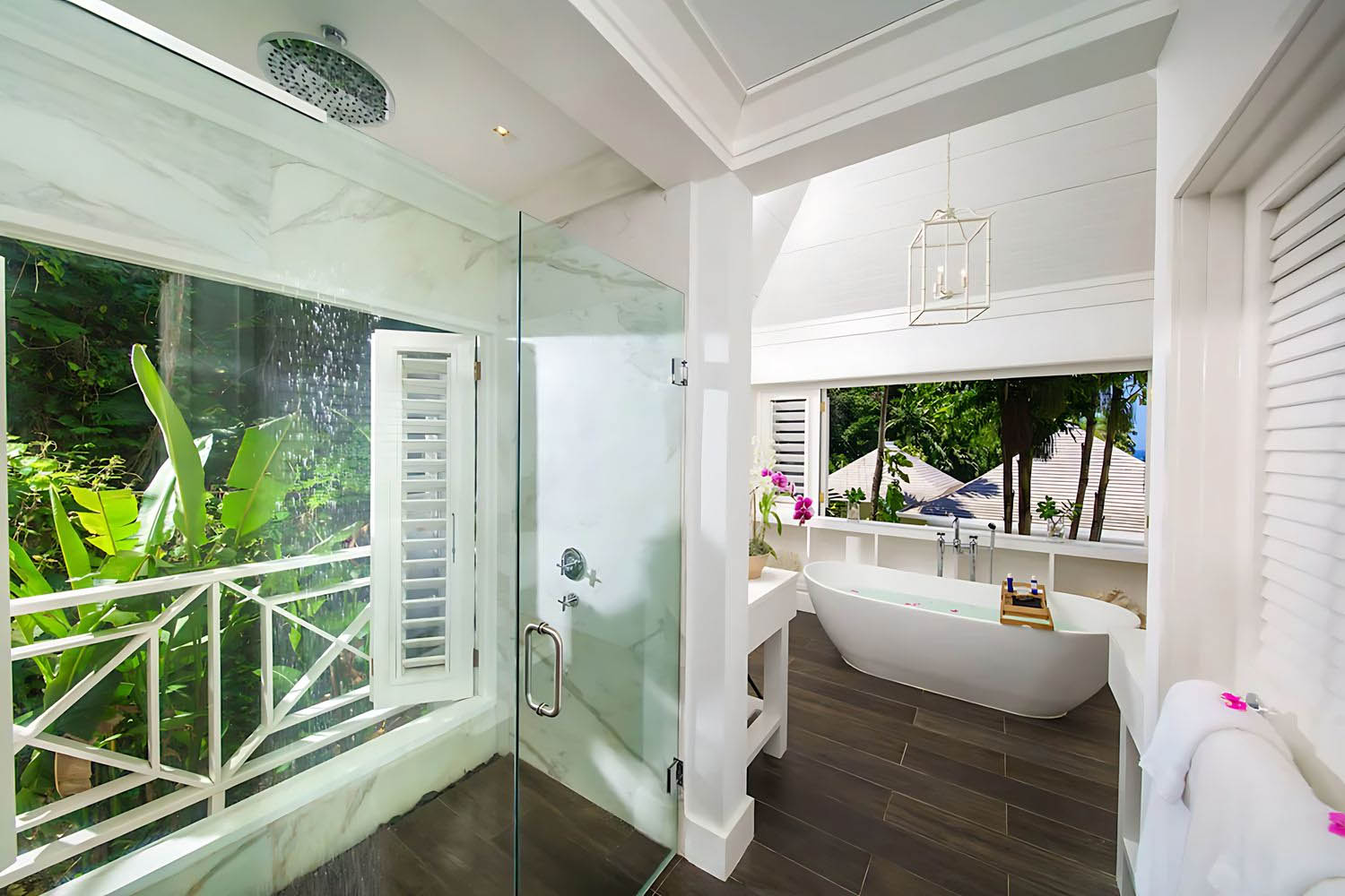 5-Bedroom Signature Villa LuxuriaVacations