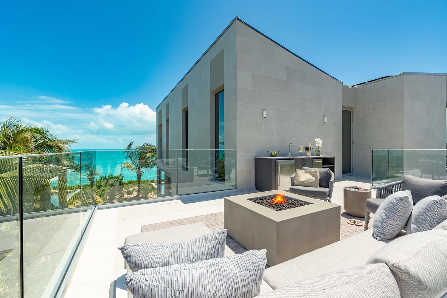 6 Bedroom Ocean Estate Reef including 2 Guest Houses LuxuriaVacations