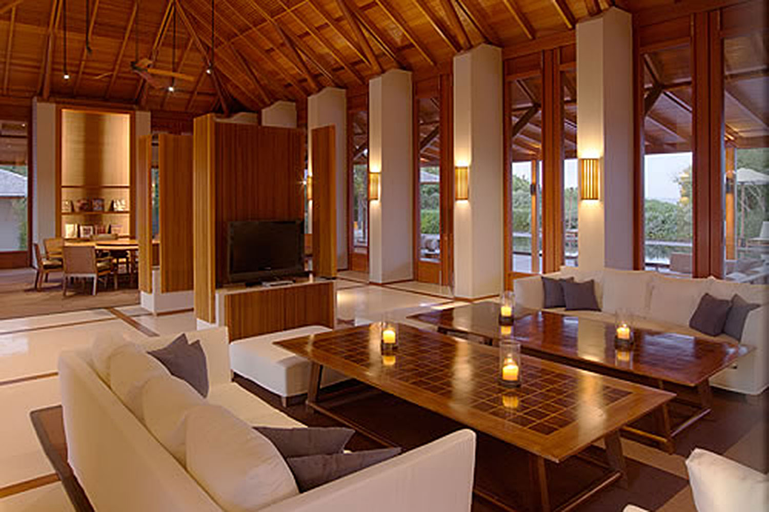 Four Bedroom Ocean Villa LuxuriaVacations