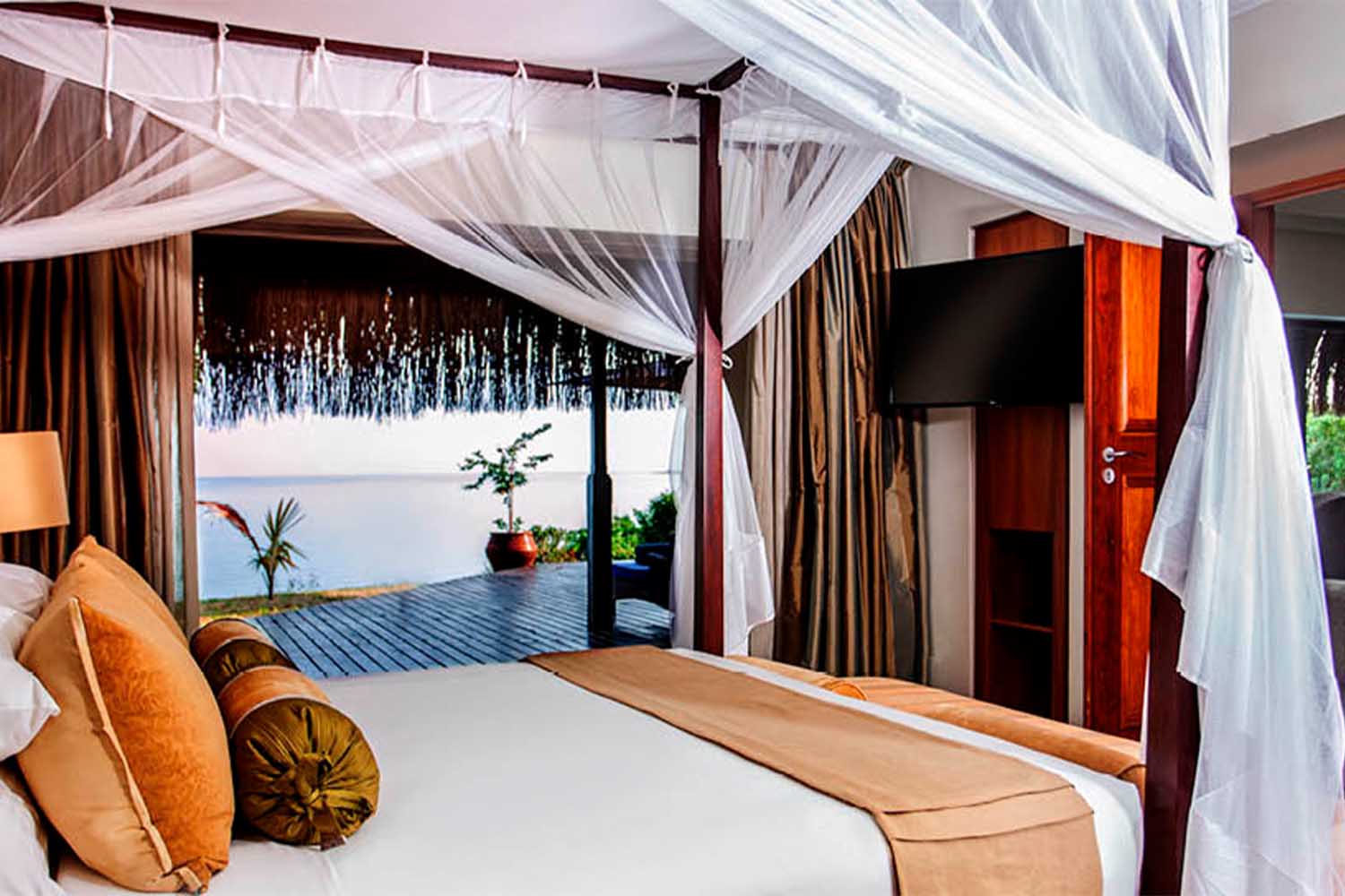 Anantara Pool Villa LuxuriaVacations