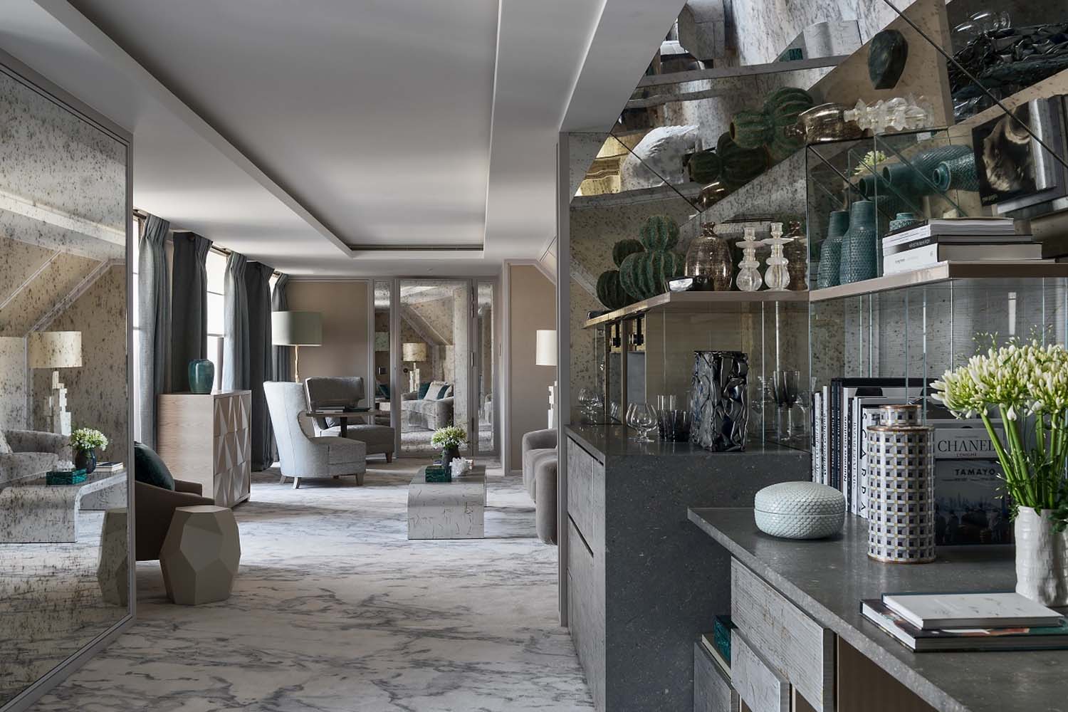 Atelier d'Artiste, L'Ecrivain LuxuriaVacations
