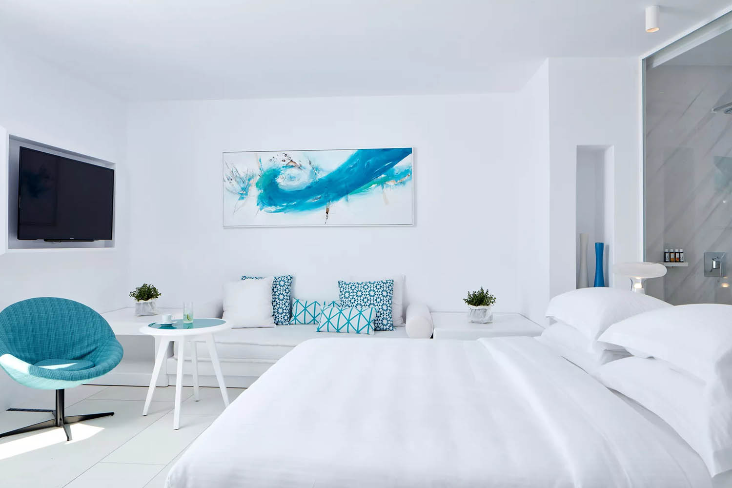 AZURE SUITE LuxuriaVacations