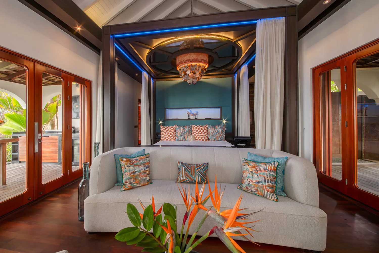Beachfront Pool Suite LuxuriaVacations