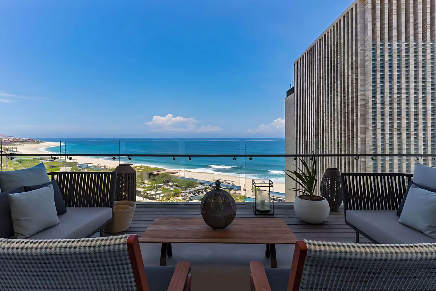 Beachfront Residence, 3 Bedroom Residence, Tub, Terrace, Whirlpool LuxuriaVacations