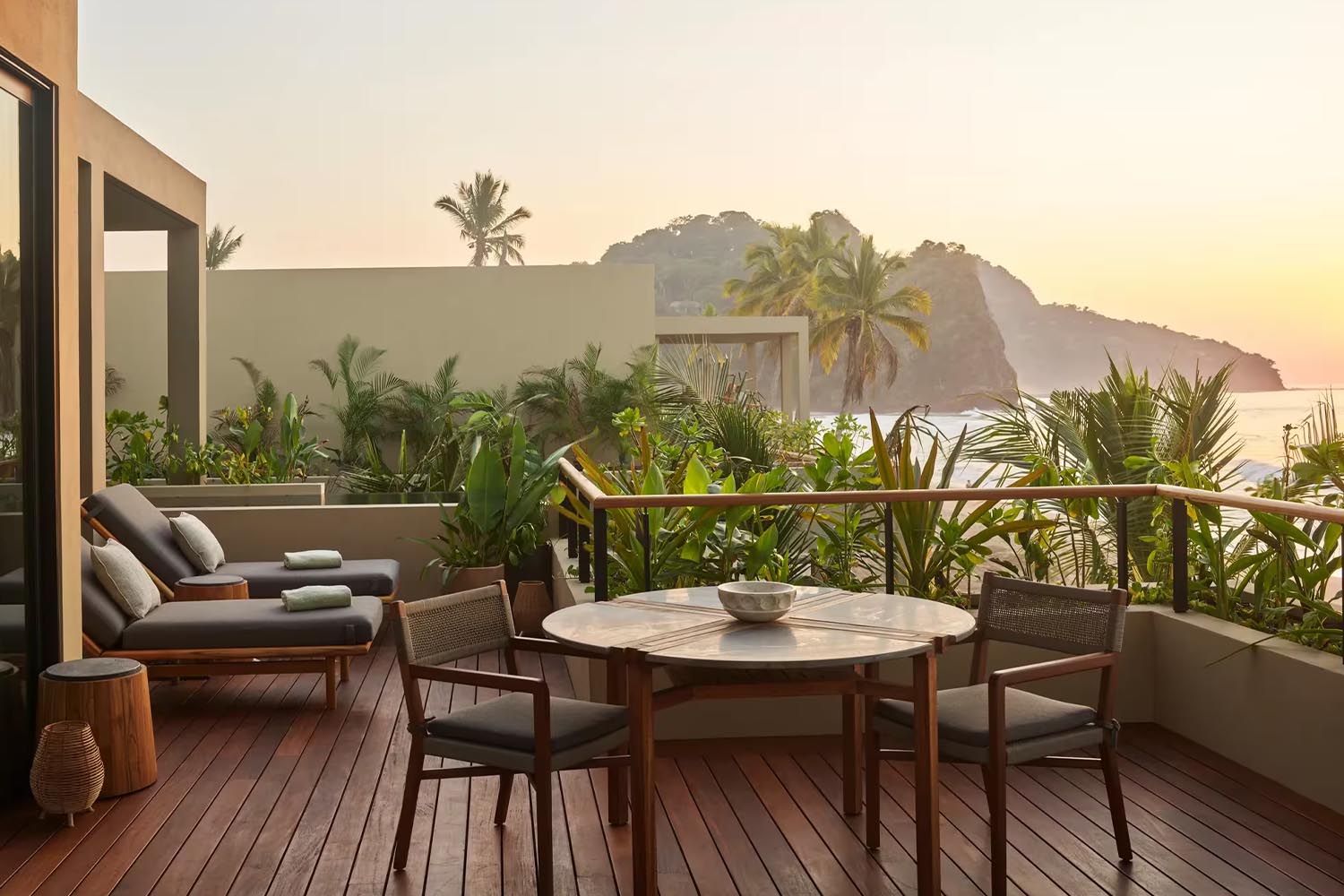 Beachfront Studio Suite LuxuriaVacations