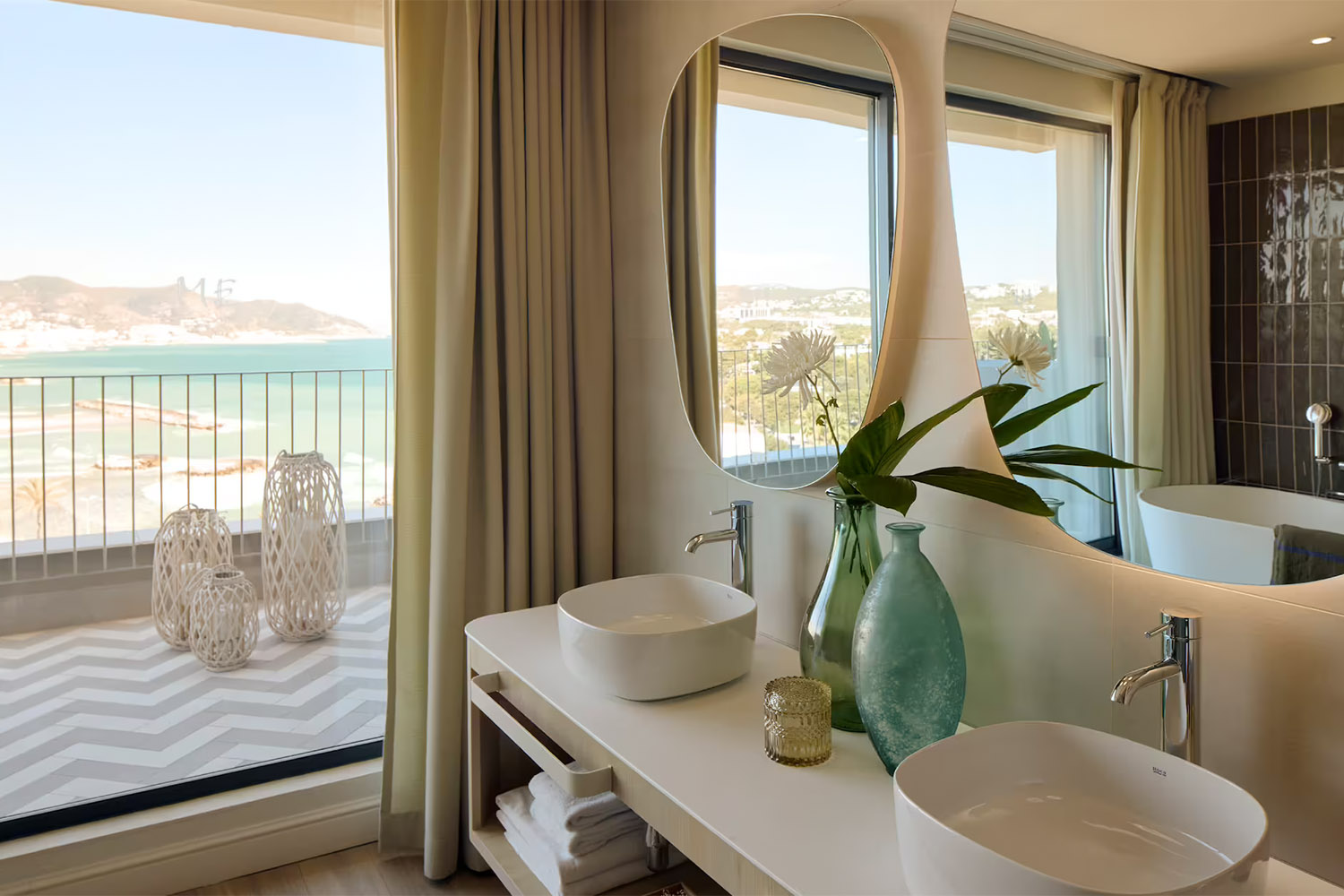 Beyond ME + Suite Sea & City View LuxuriaVacations