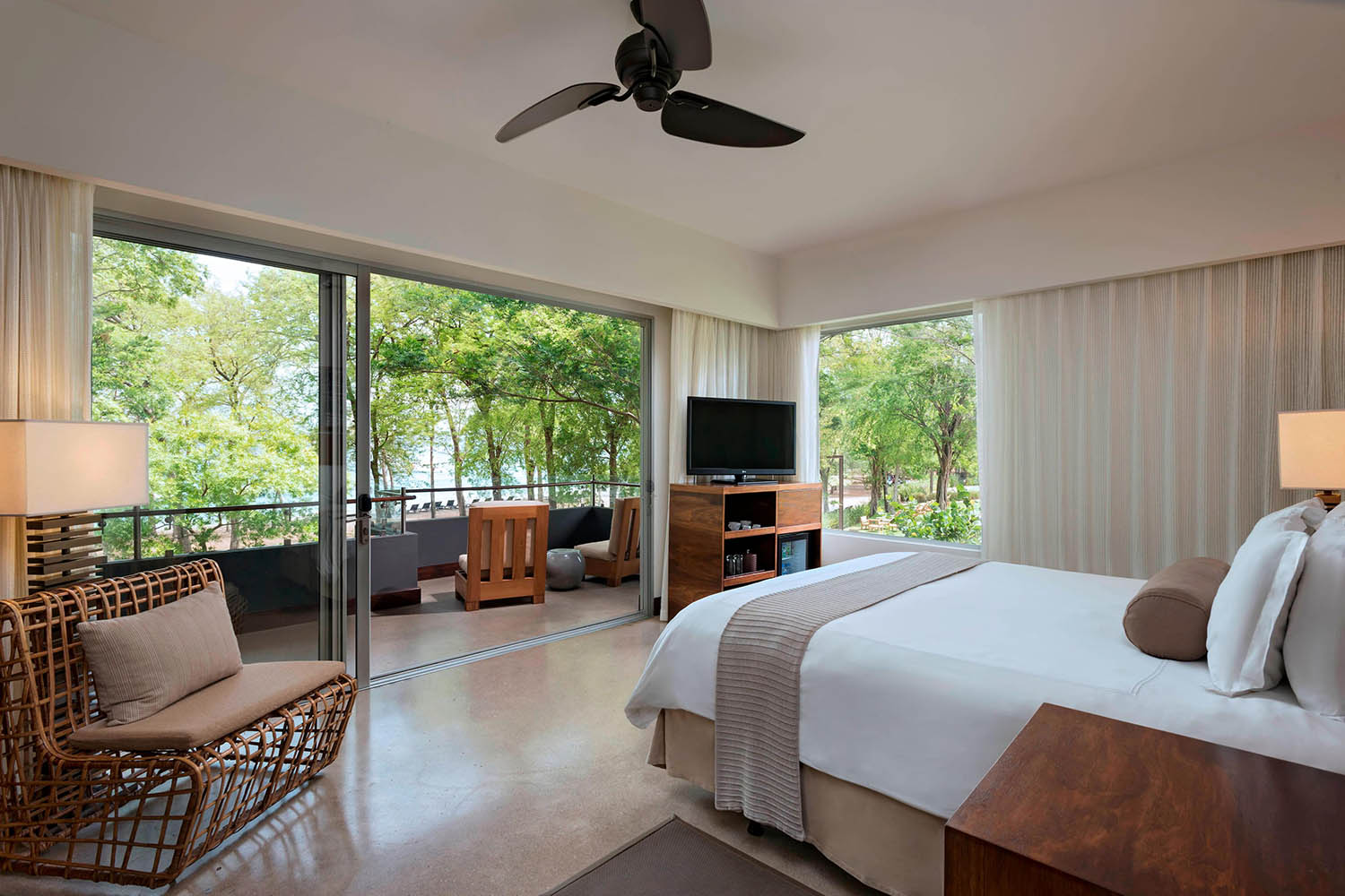 Canopy Grand 1 Bedroom Larger Suite, 1 King, Resort view, Top floor, Balcony LuxuriaVacations