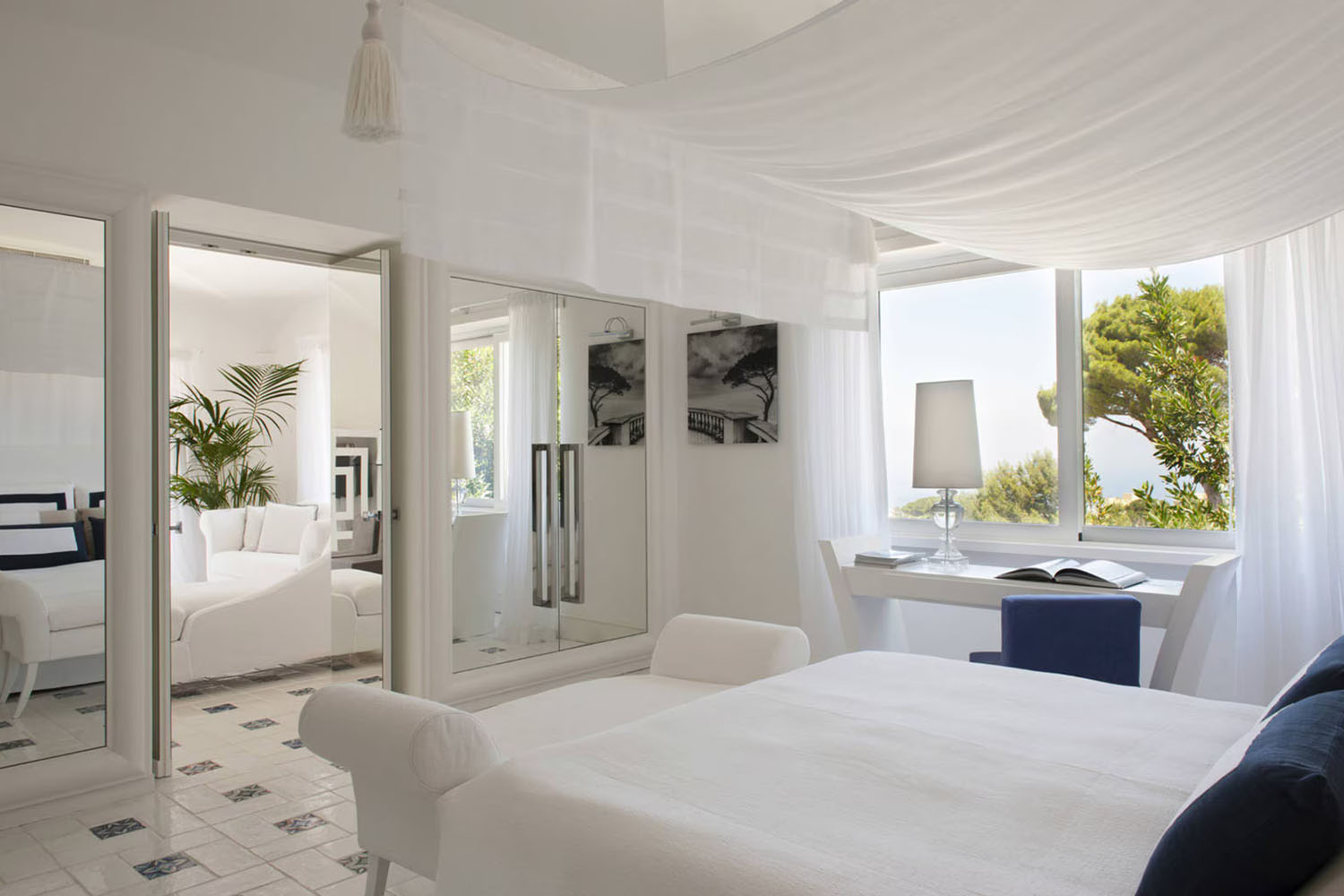 Capritouch Executive Suite Sea Side LuxuriaVacations