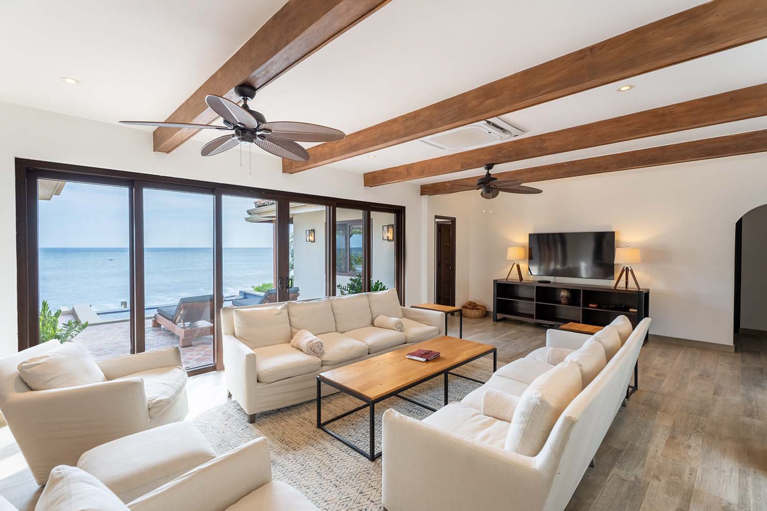 Casa Buen Día LuxuriaVacations