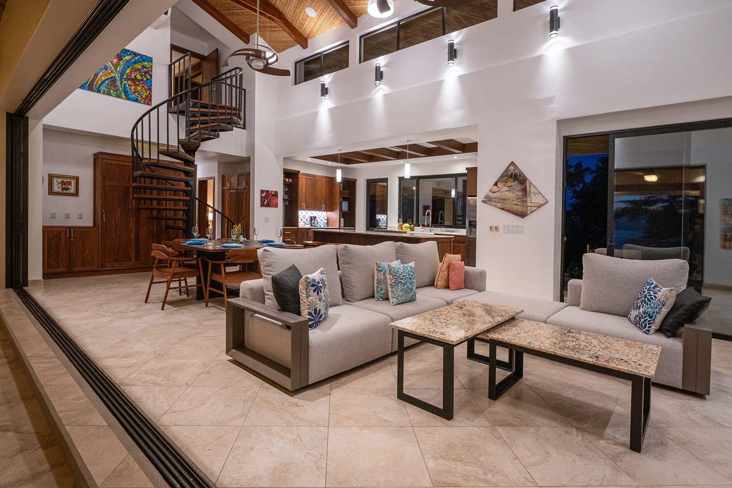 Casa El Mirador LuxuriaVacations