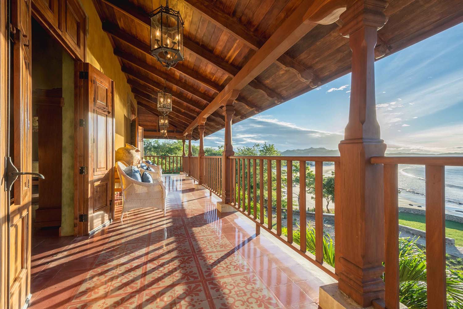 Casa Los Perros LuxuriaVacations