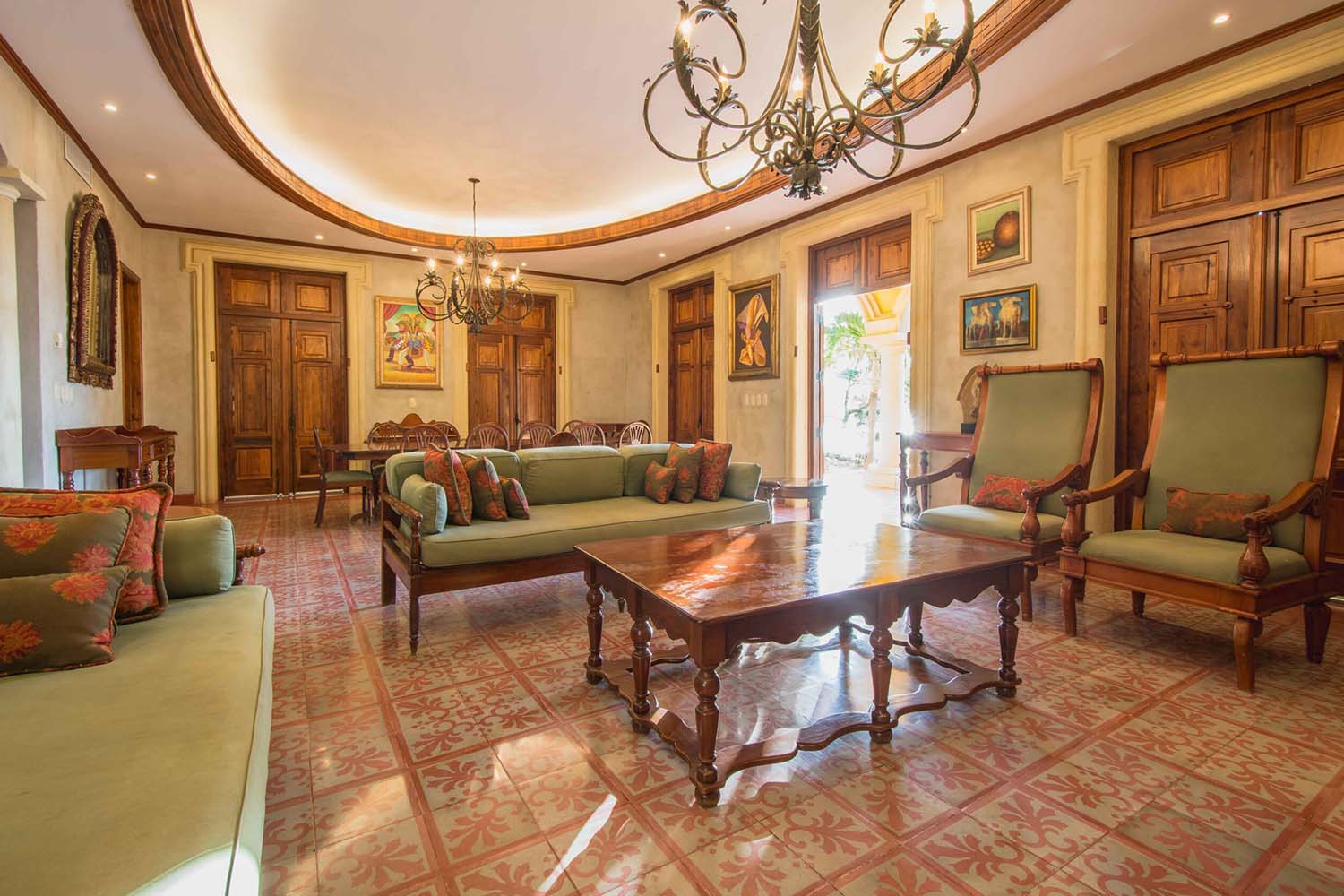 Casa Los Perros LuxuriaVacations
