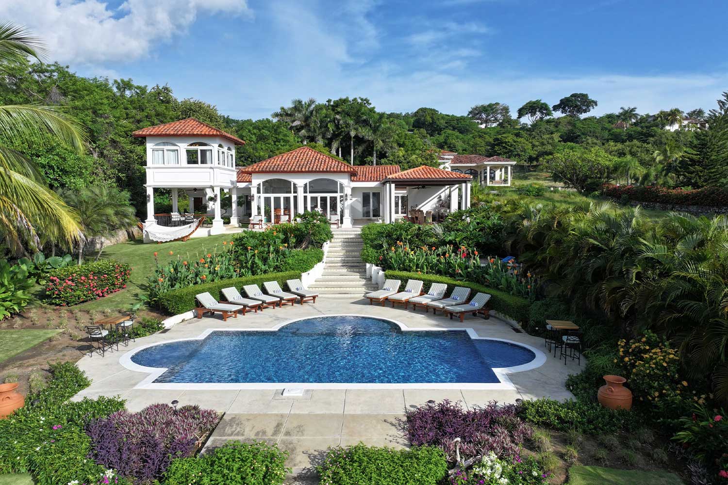 Casa Romy LuxuriaVacations