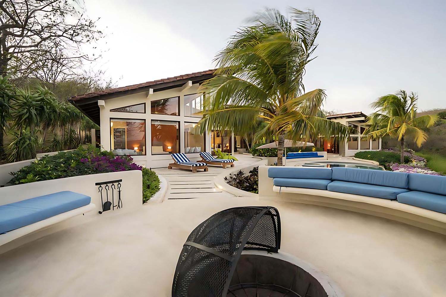 Casa Sara LuxuriaVacations