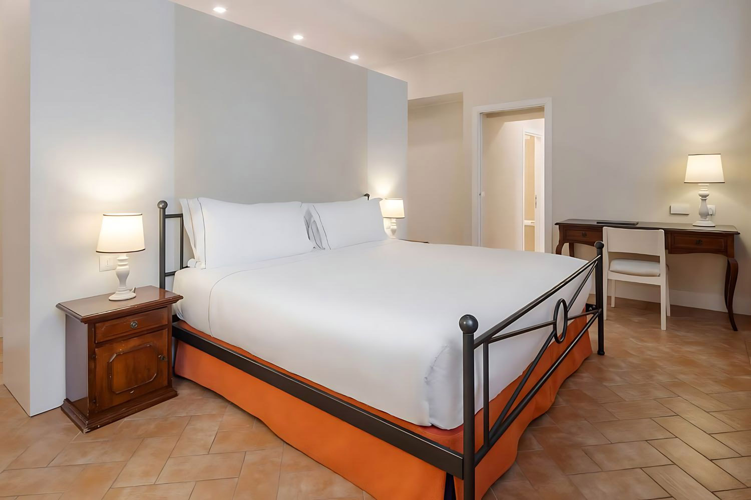 CHIOSTRO SUITE LuxuriaVacations
