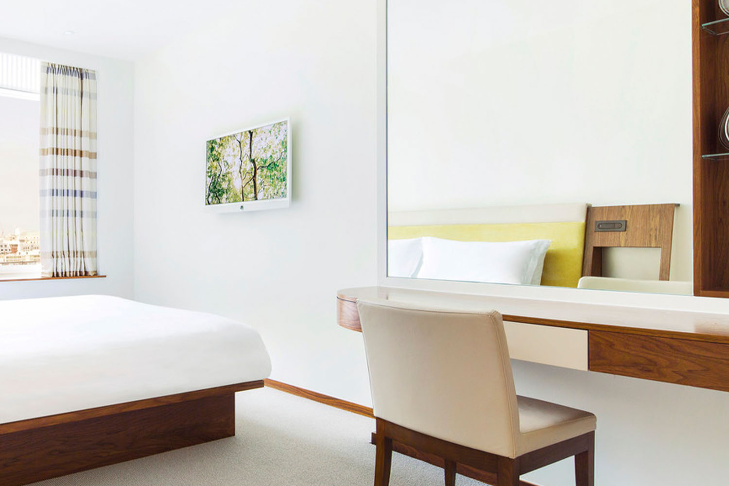 City Suite LuxuriaVacations