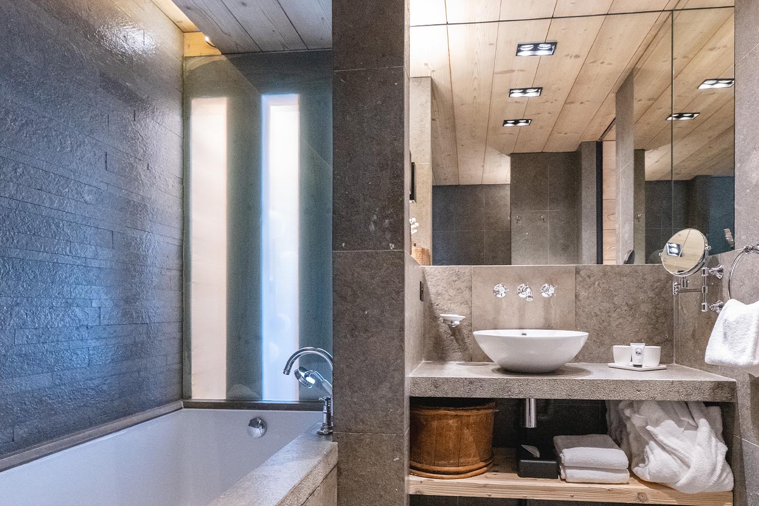 CLASSIC LuxuriaVacations