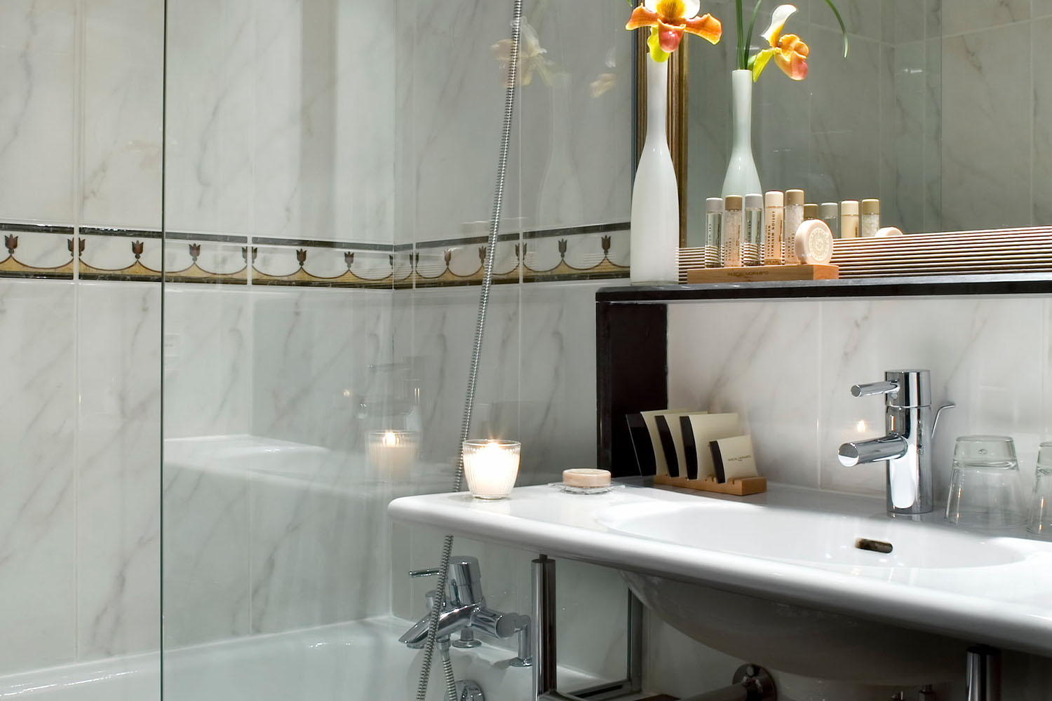 Classic Room LuxuriaVacations