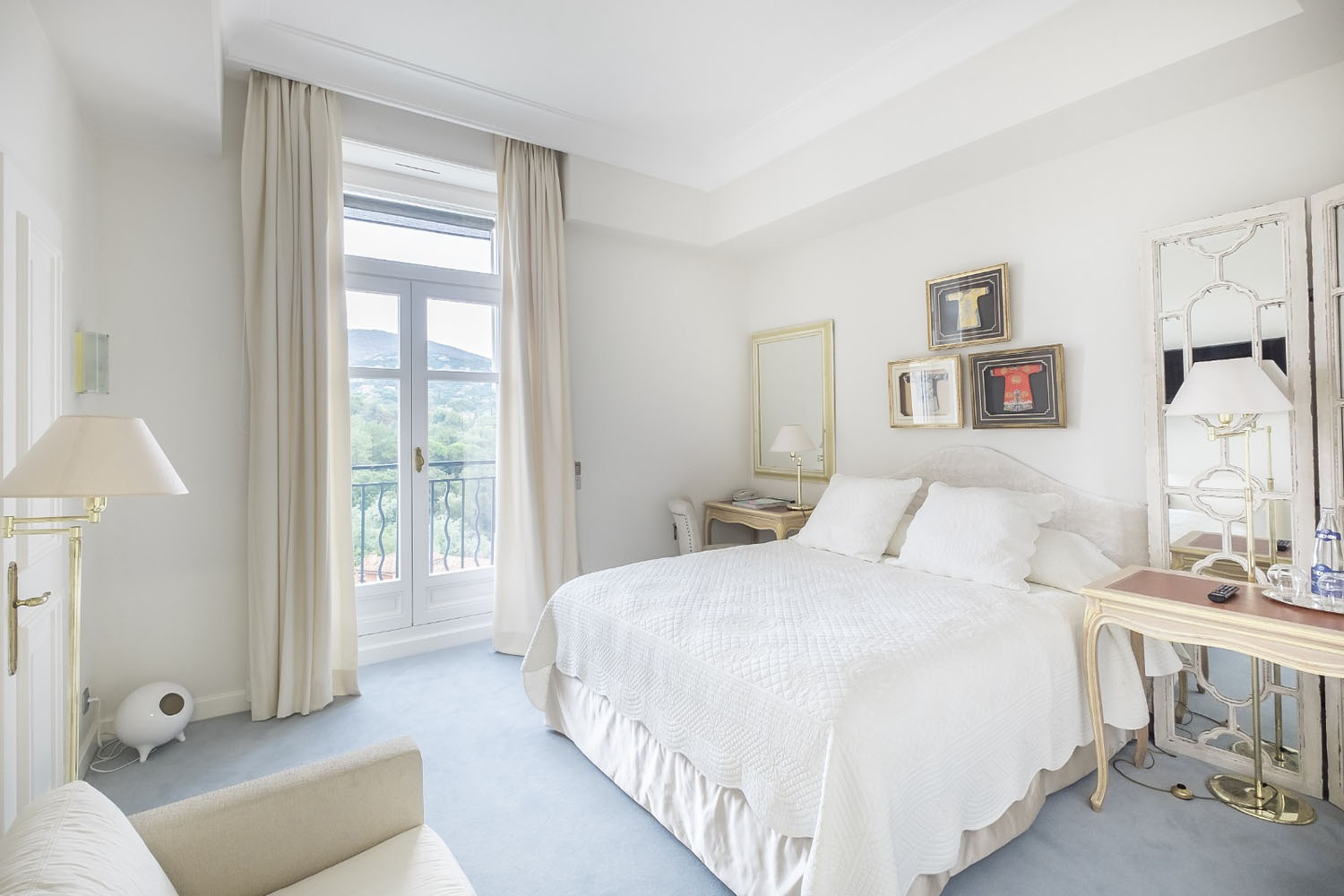 Classic Room LuxuriaVacations